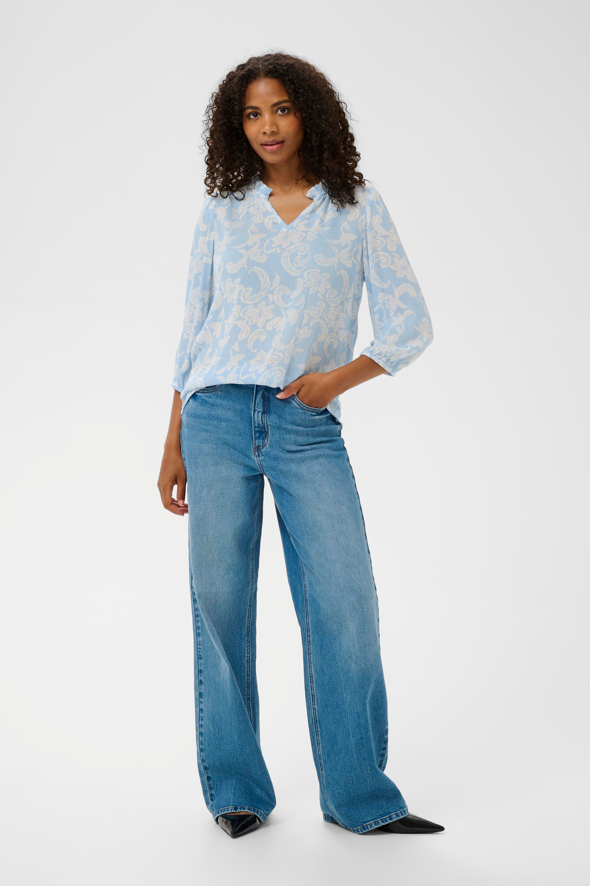 KAriani Blouse LOOKBOOK FRONT 10511210-108946