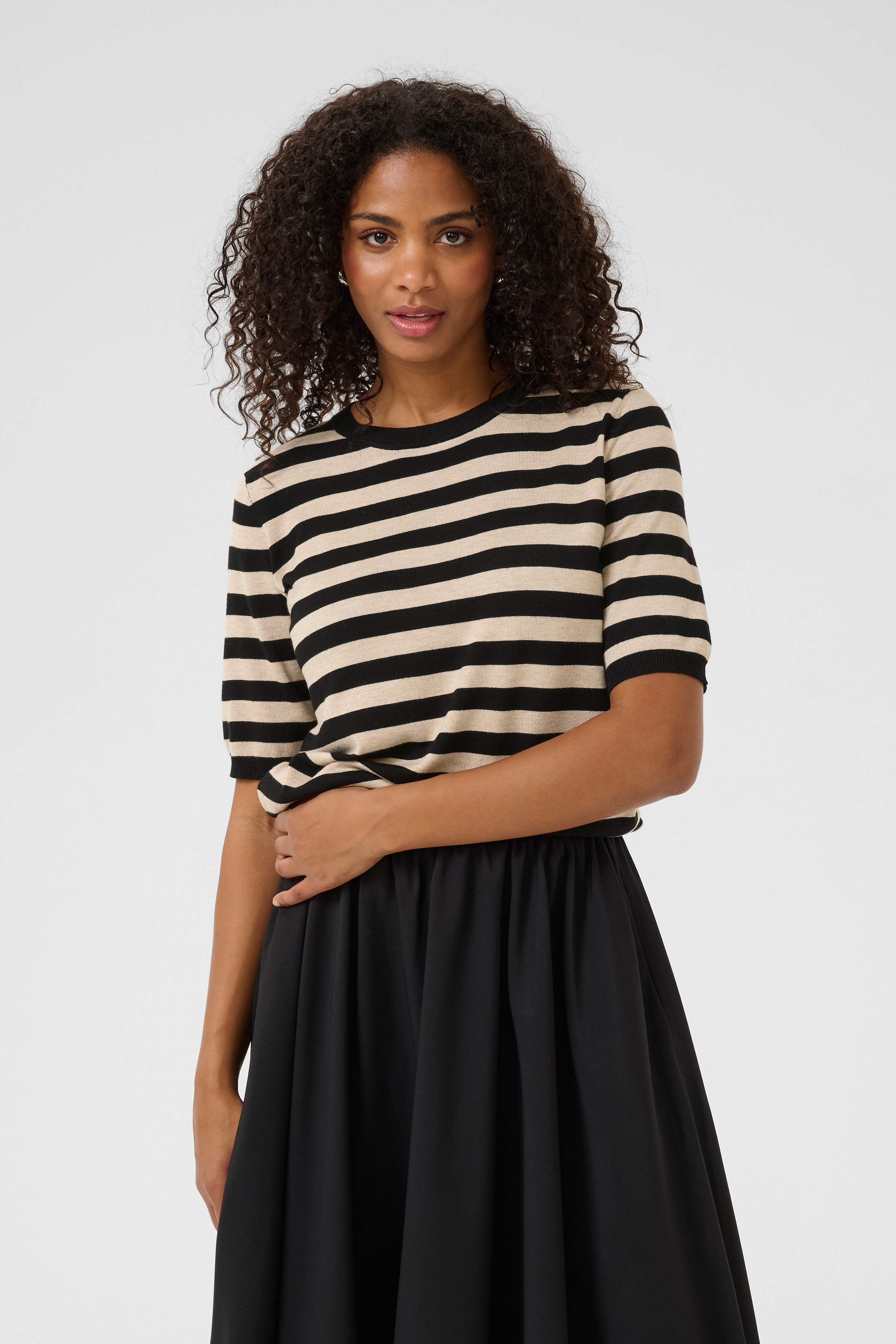 KAlizza Pullover LOOKBOOK FRONT 10508410-107976