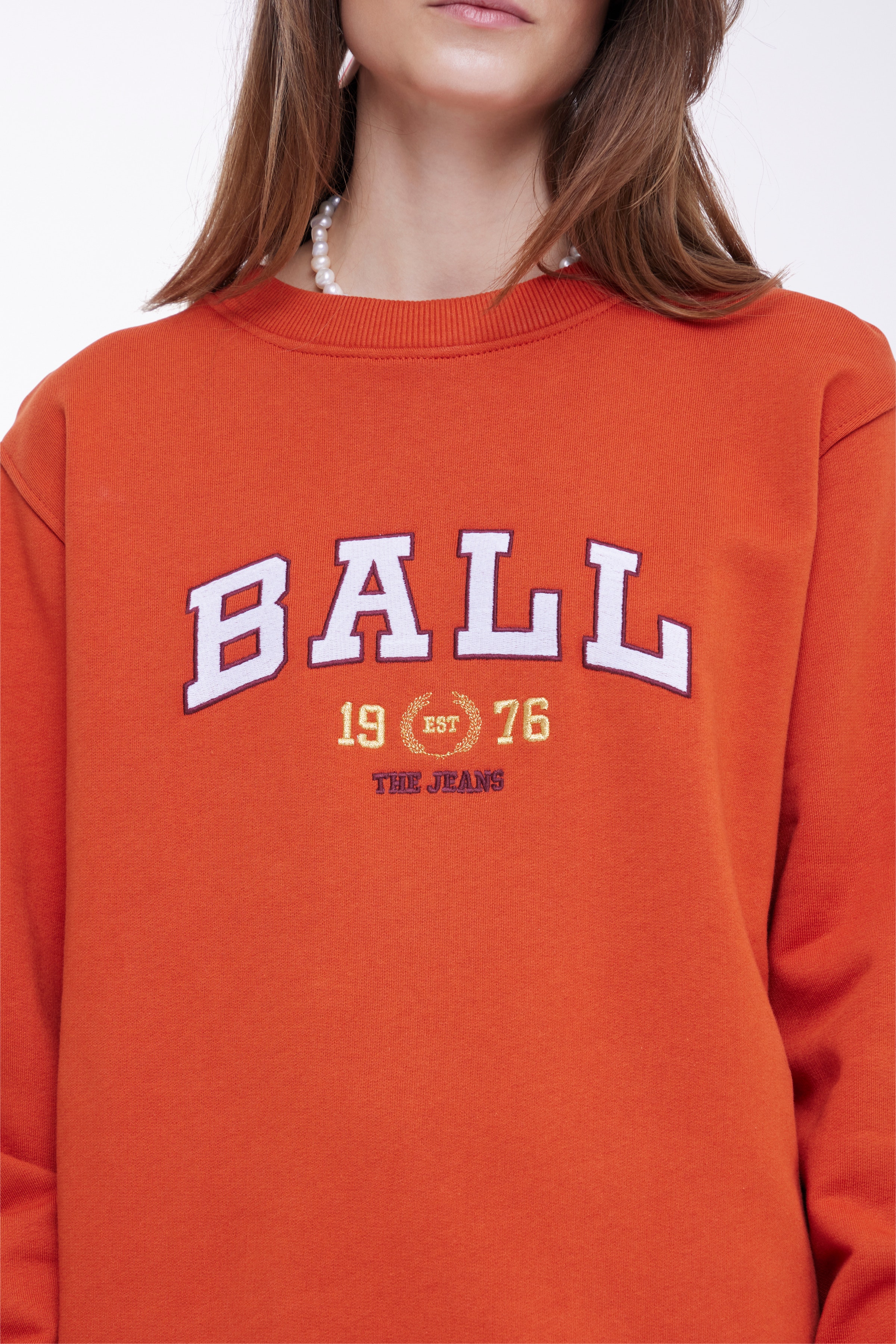 L. TAYLOR SWEATSHIRT LOOKBOOK DETAIL 50400052-181355