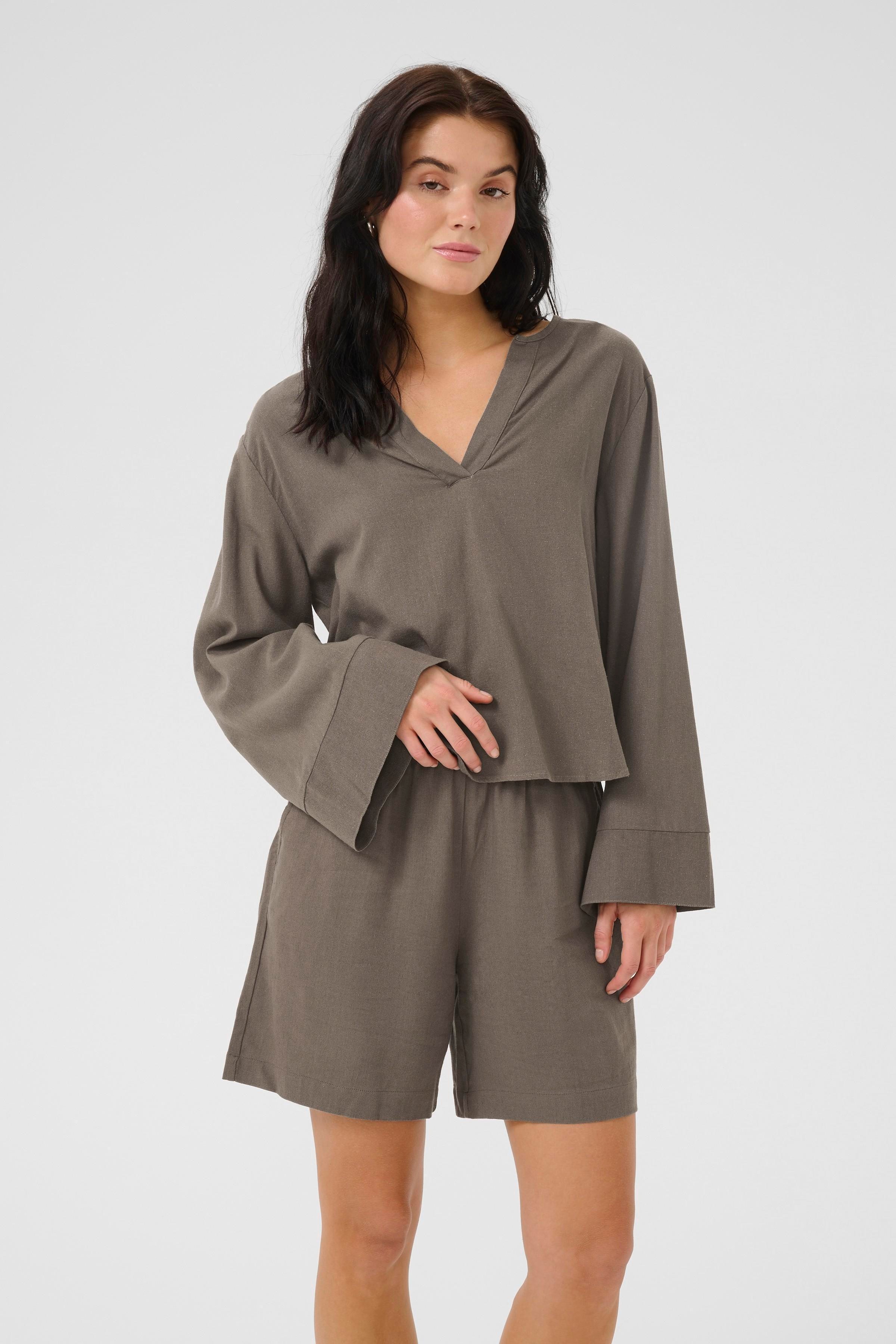 DiasMW Linen Blouse LOOKBOOK FRONT 10704714-181112