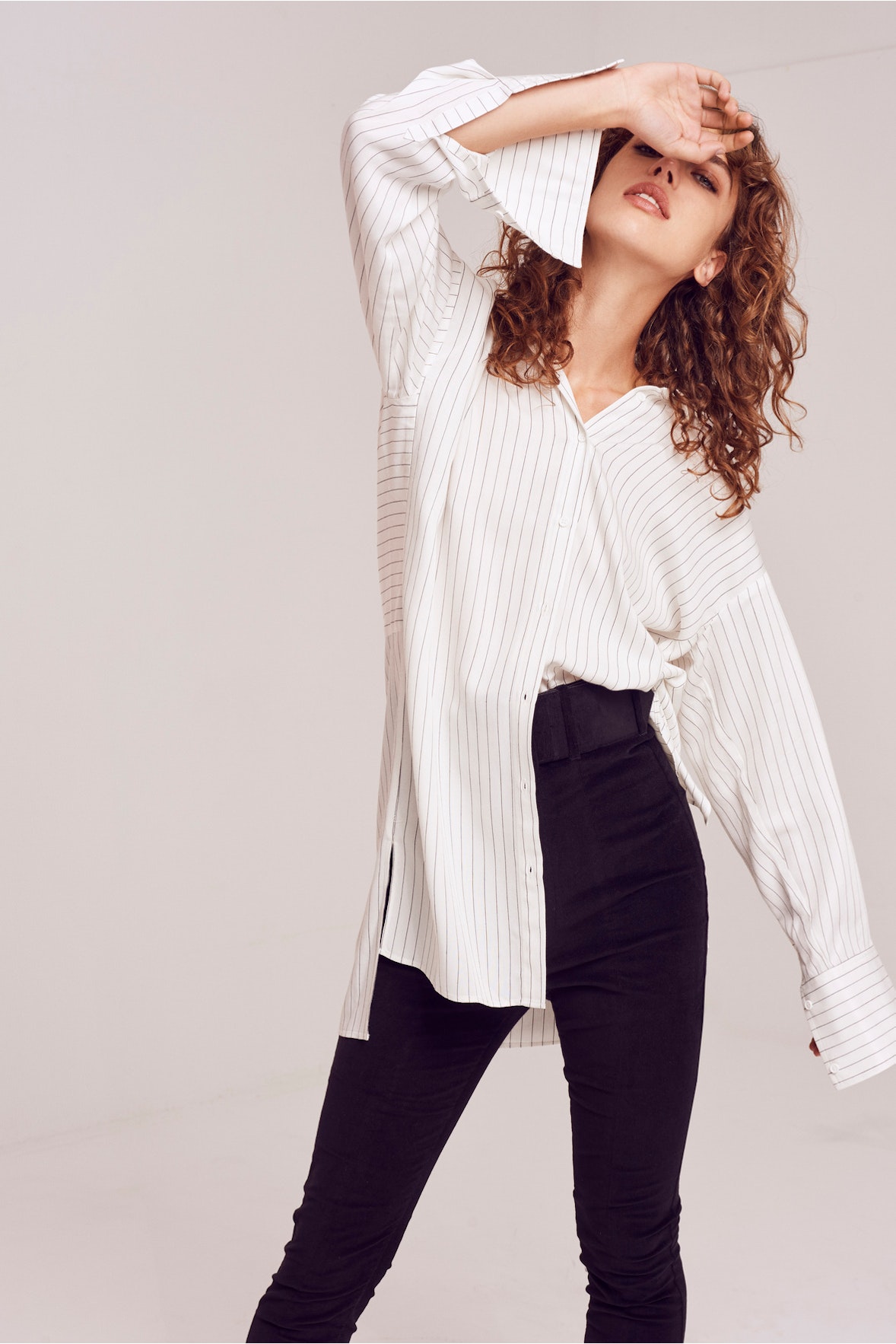 Naria skjorte LOOKBOOK FRONT 30103729-10051