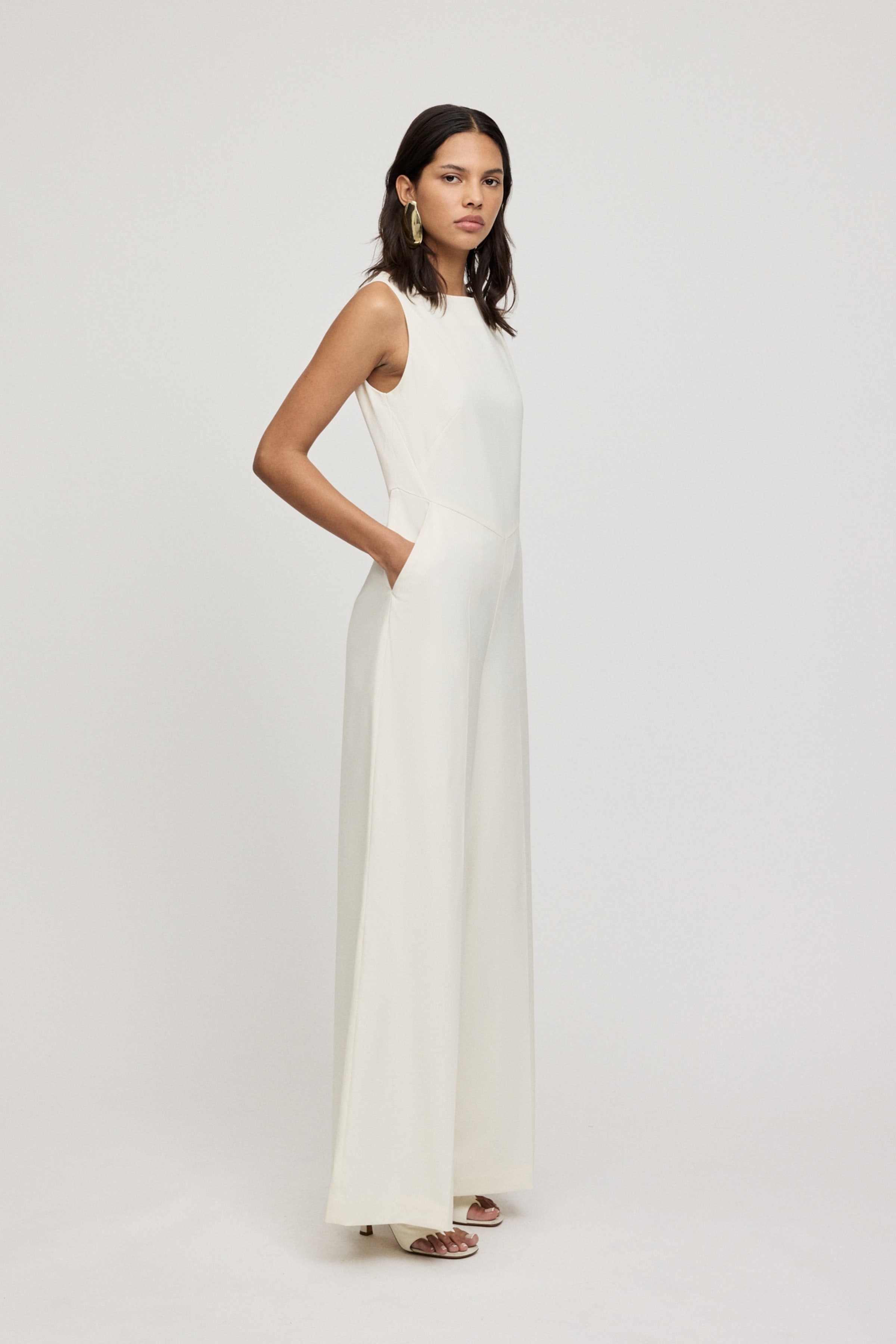 Peppina Jumpsuit LOOKBOOK FRONT 30600617-WH010