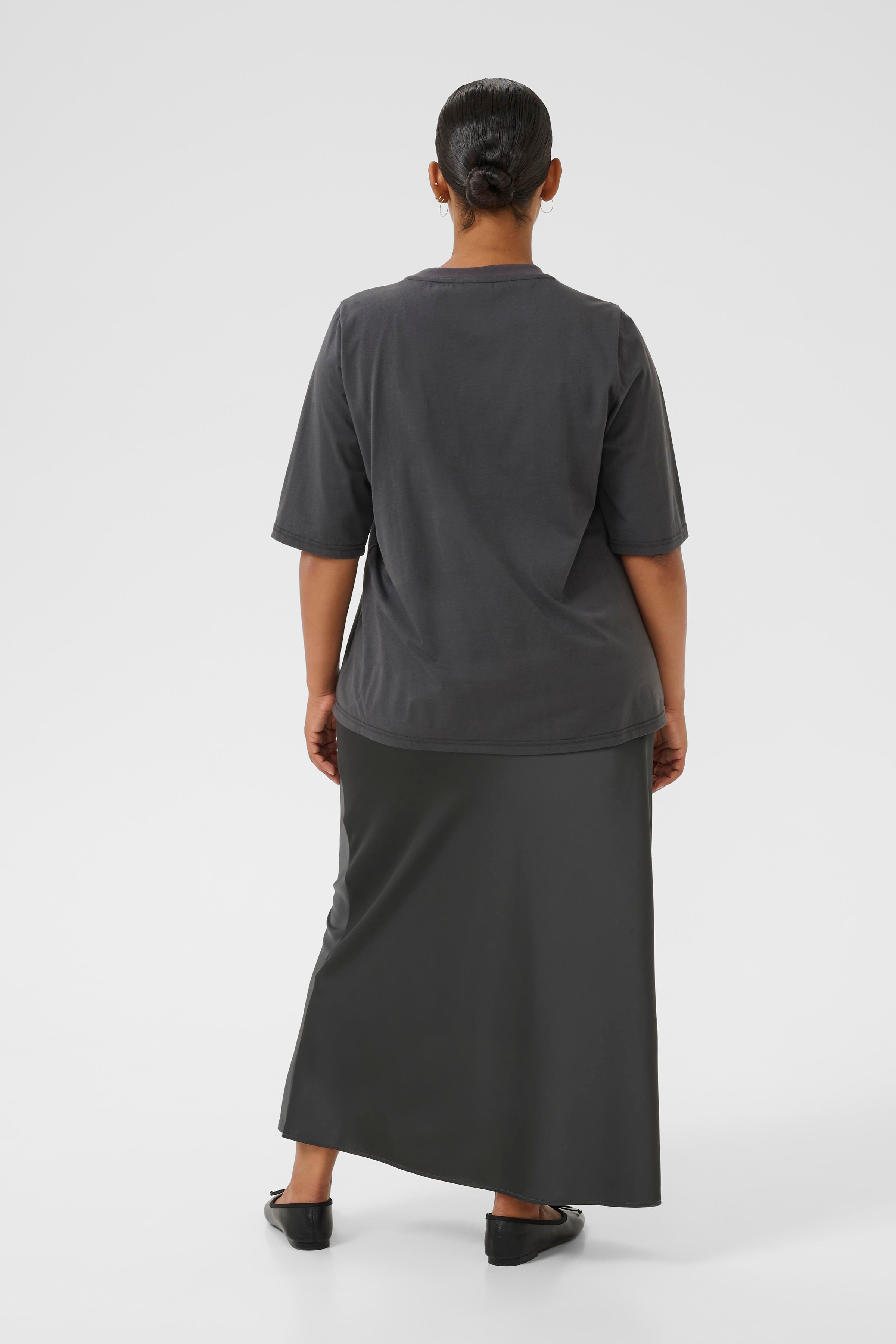 KChelena T-shirt LOOKBOOK BACK 10583637-190205
