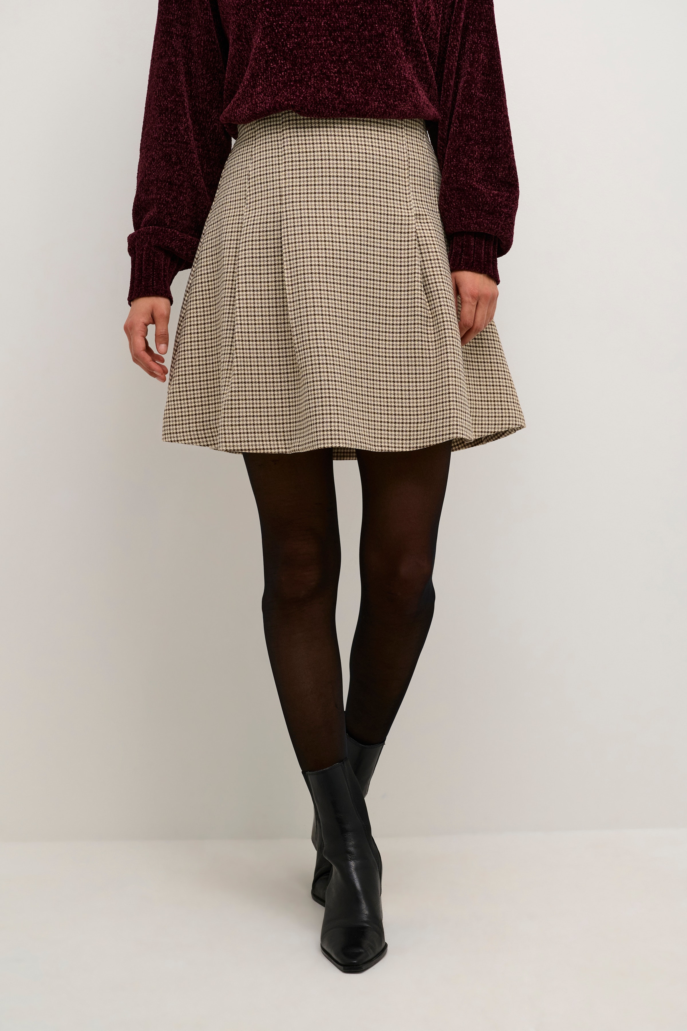 CUastra Nederdel LOOKBOOK FRONT 50109878-161212