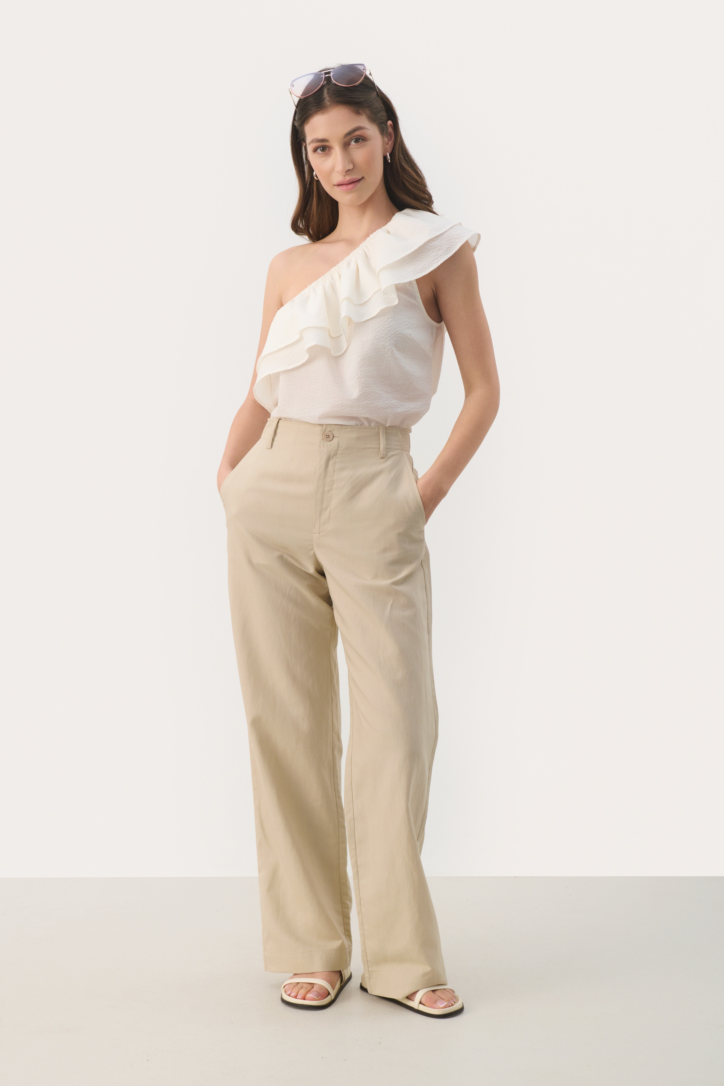 GabrielePW Suiting trousers LOOKBOOK BACK 30308576-151307