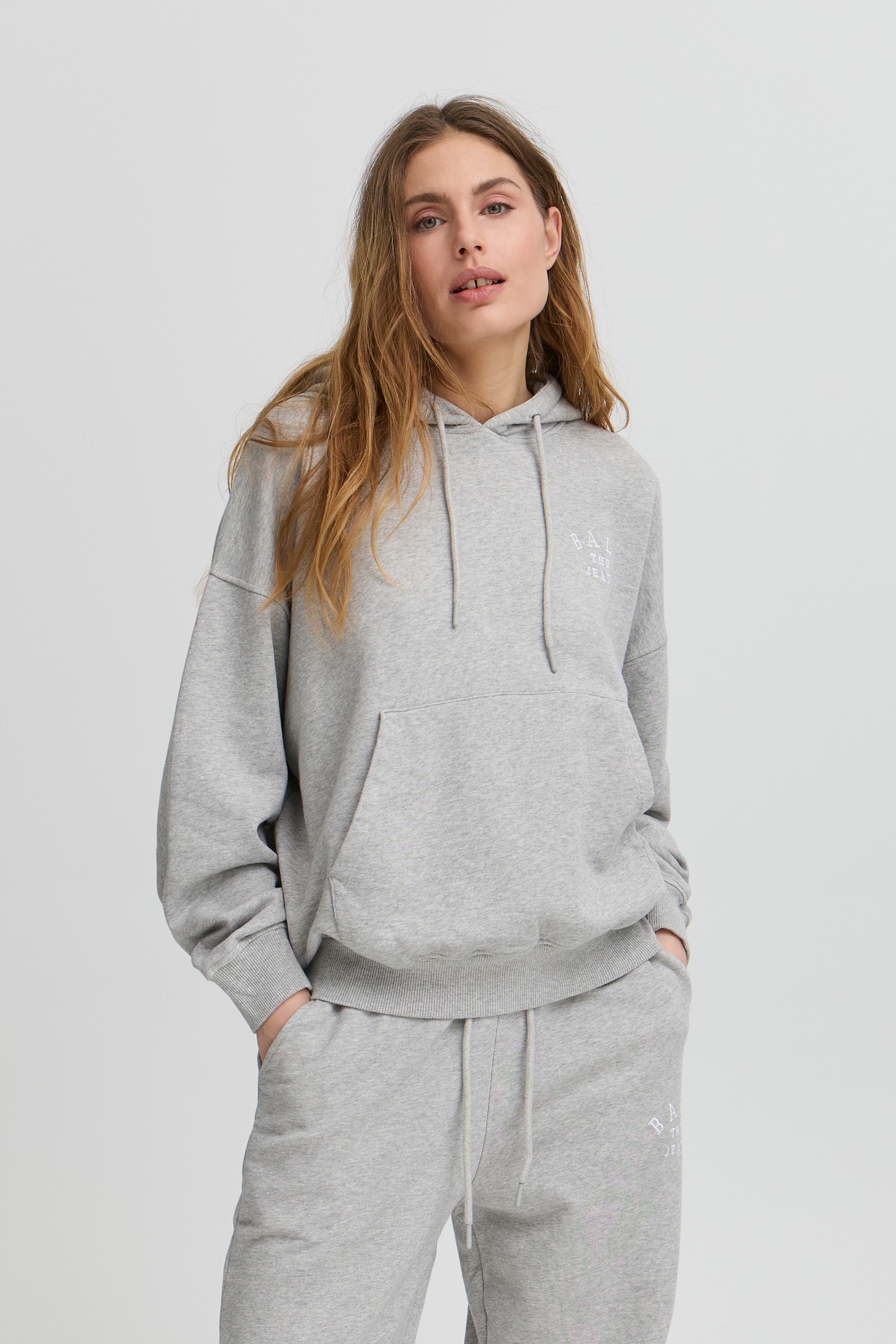 BASAVONA Sweatshirt LOOKBOOK FRONT 50405150-204054