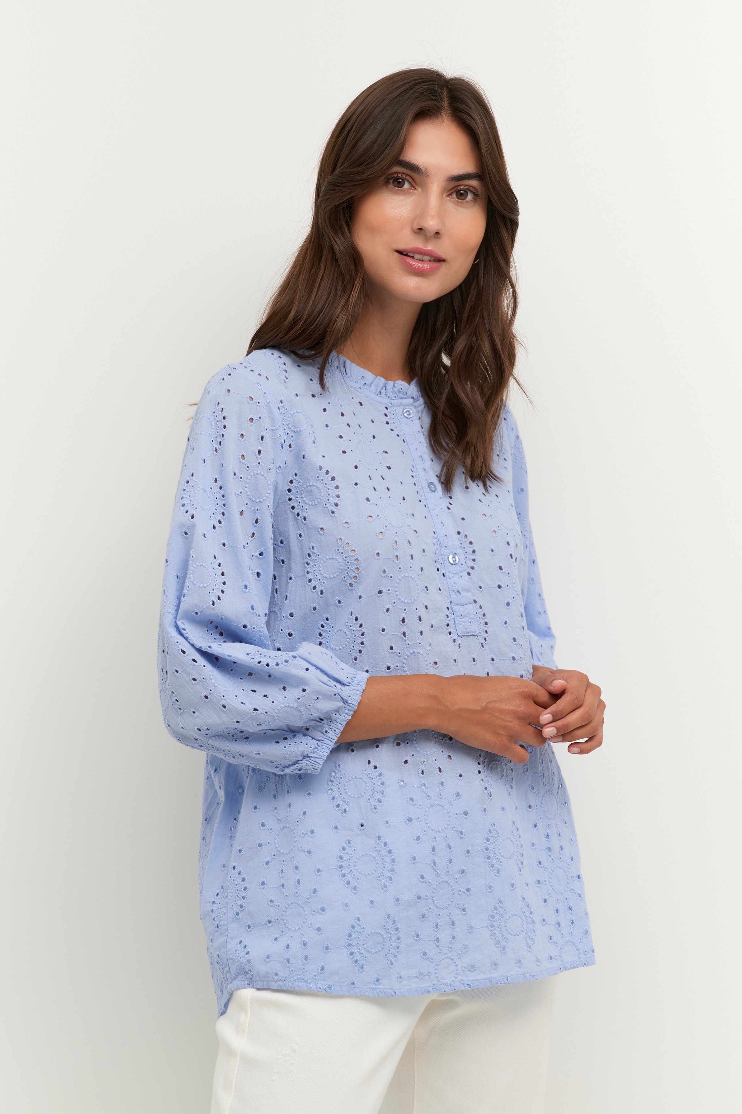 CUcindie Blouse with embroidery LOOKBOOK FRONT 50109346-153919