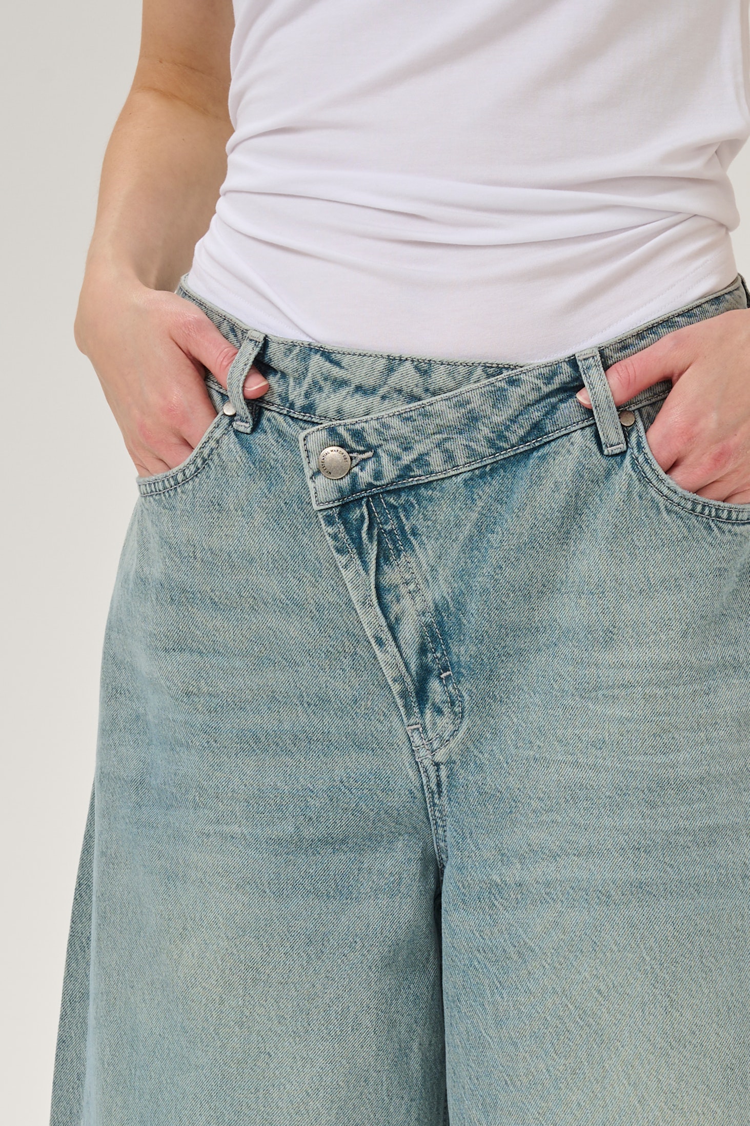 MWMalin Wrap X-Wide Jeans LOOKBOOK DETAIL 10705308-100050