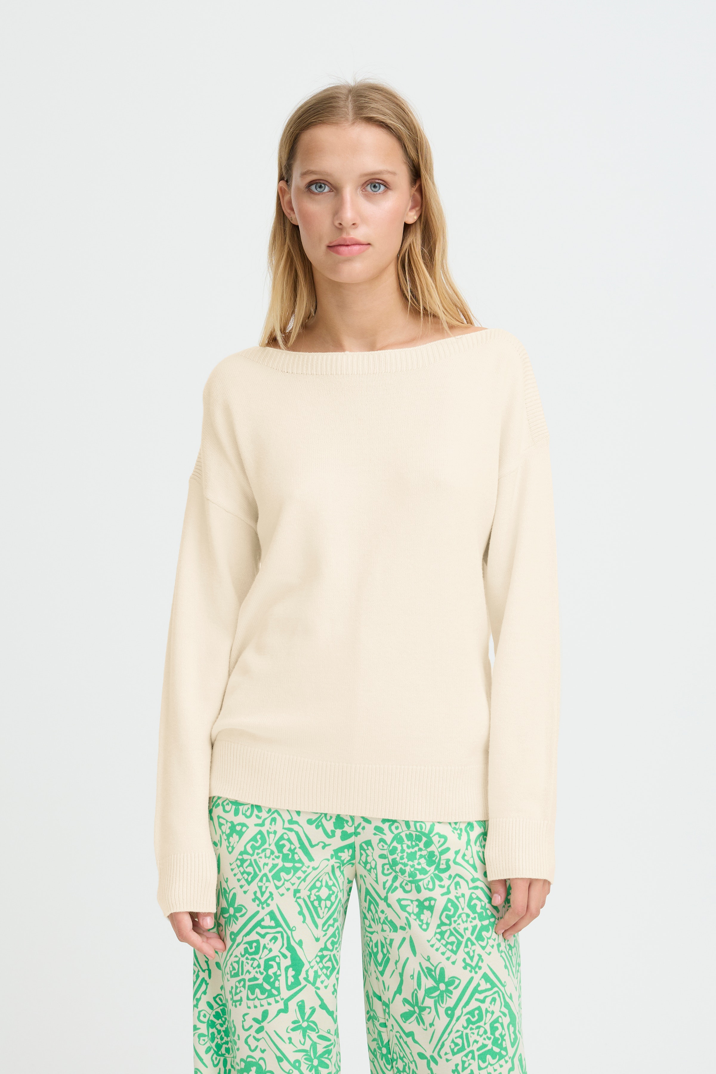 IHSELLA Pullover LOOKBOOK FRONT 20121291-130905