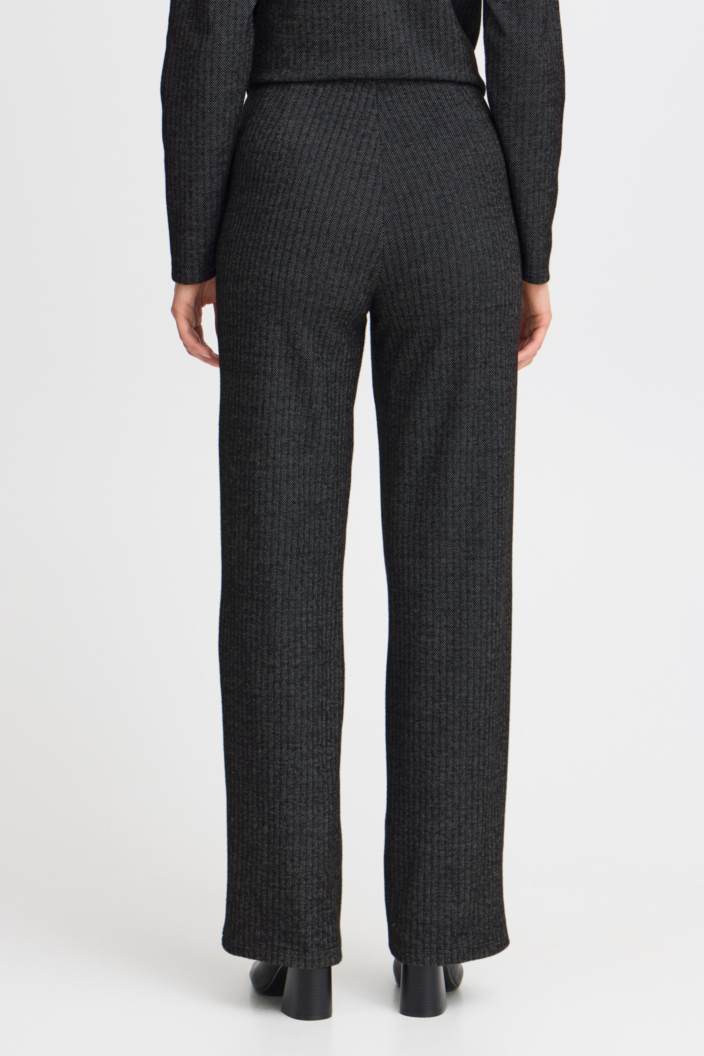 FRKOMMA Trousers LOOKBOOK FRONT 20614760-200115