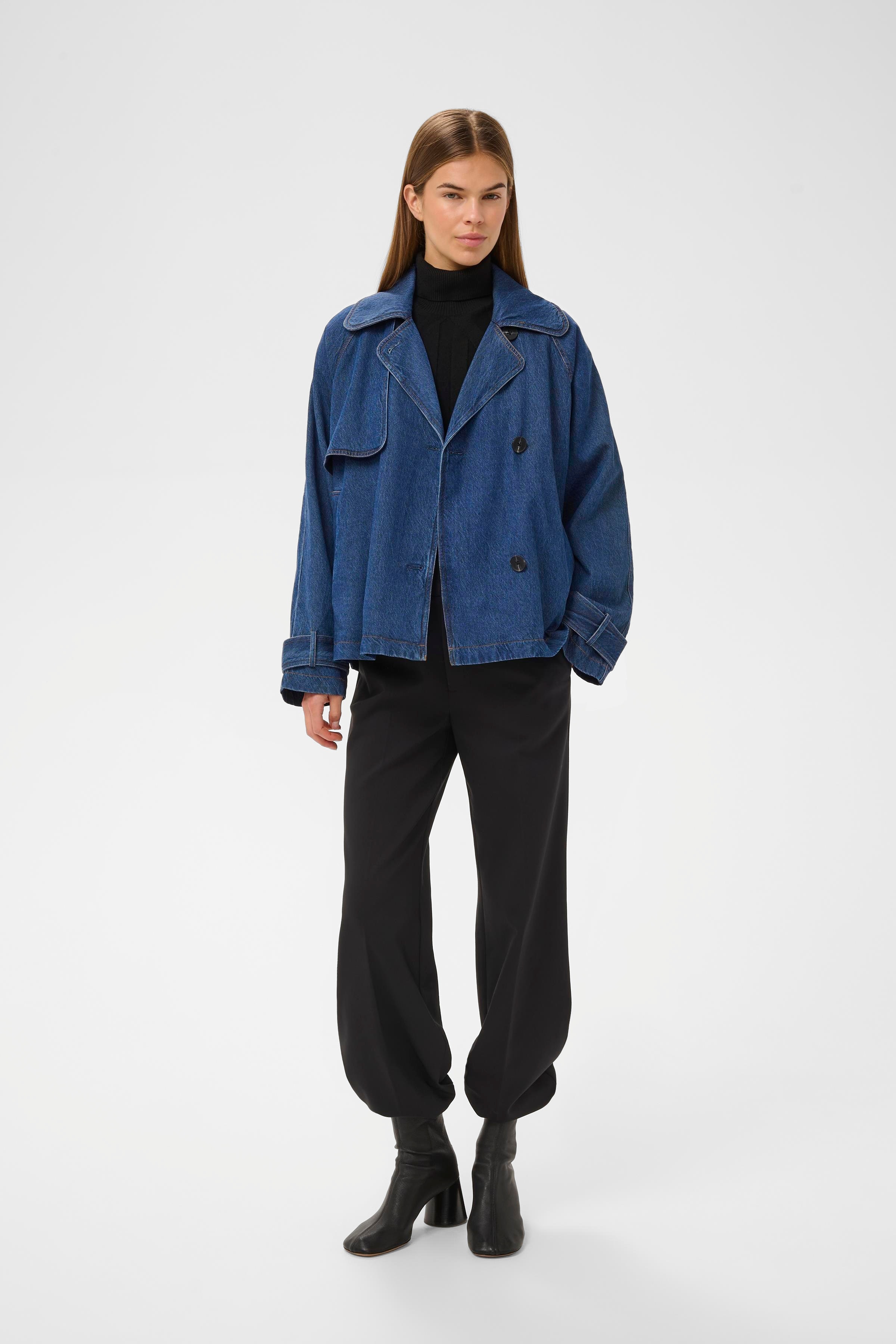 MableIW Ytterplagg LOOKBOOK FRONT 30110518-303349
