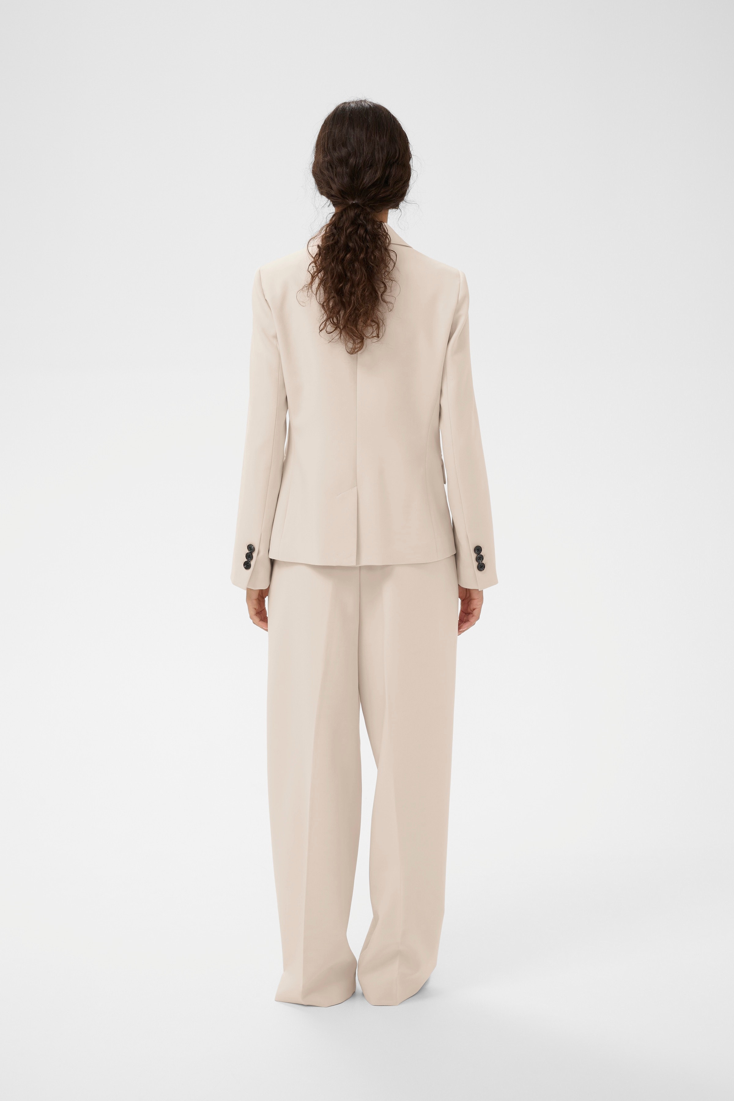 BryelleIW Blazer LOOKBOOK BACK 30110990-130403