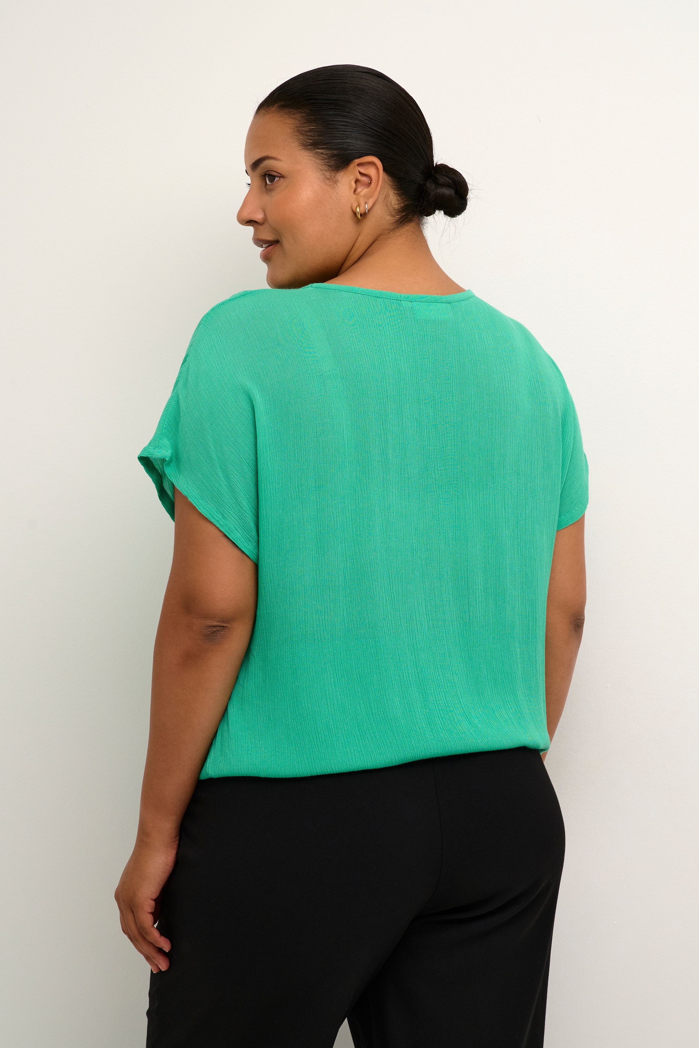 KCami Bluse LOOKBOOK BACK 10580267-165825