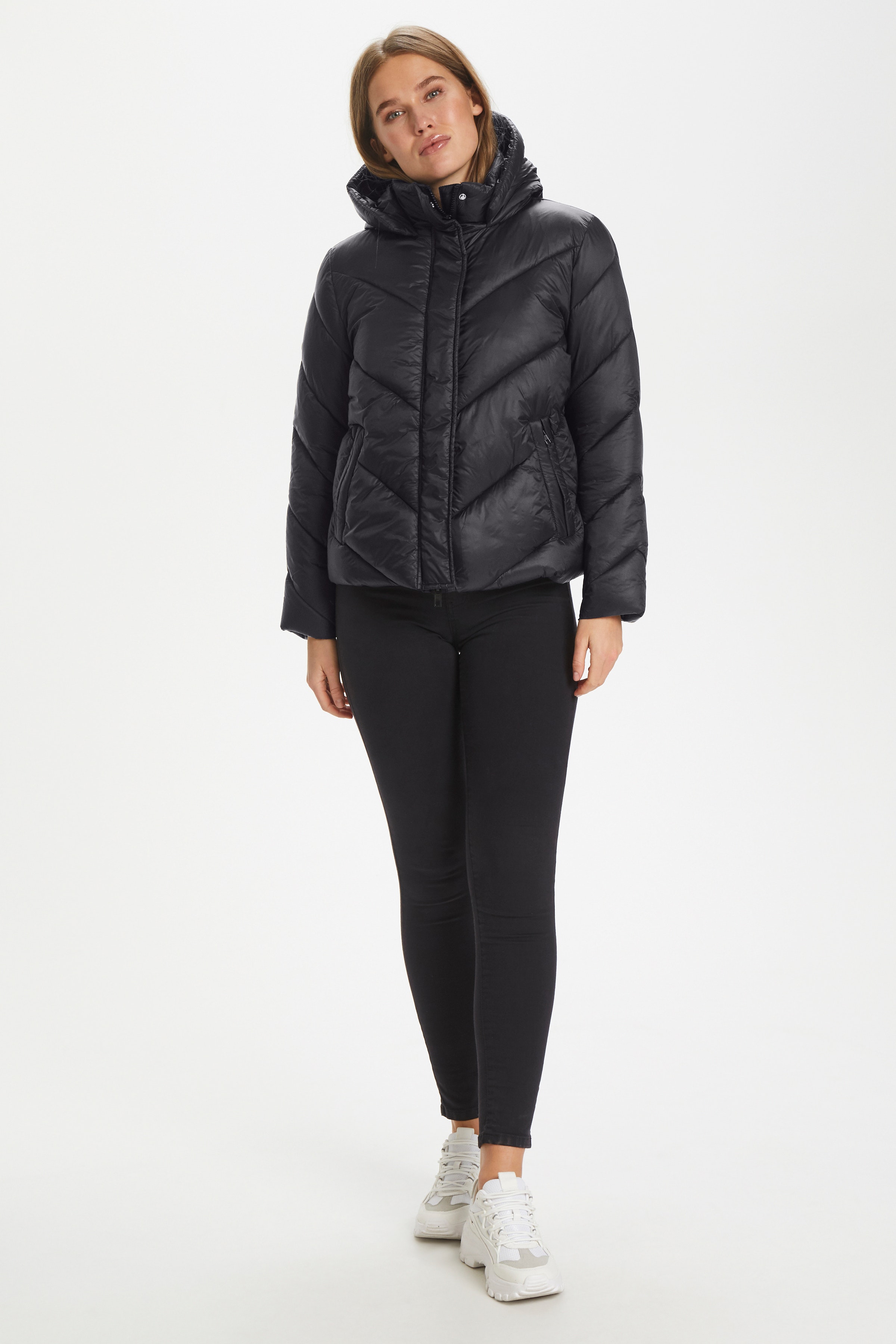 CatjaSZ Ytterplagg LOOKBOOK FRONT 30510593-193911