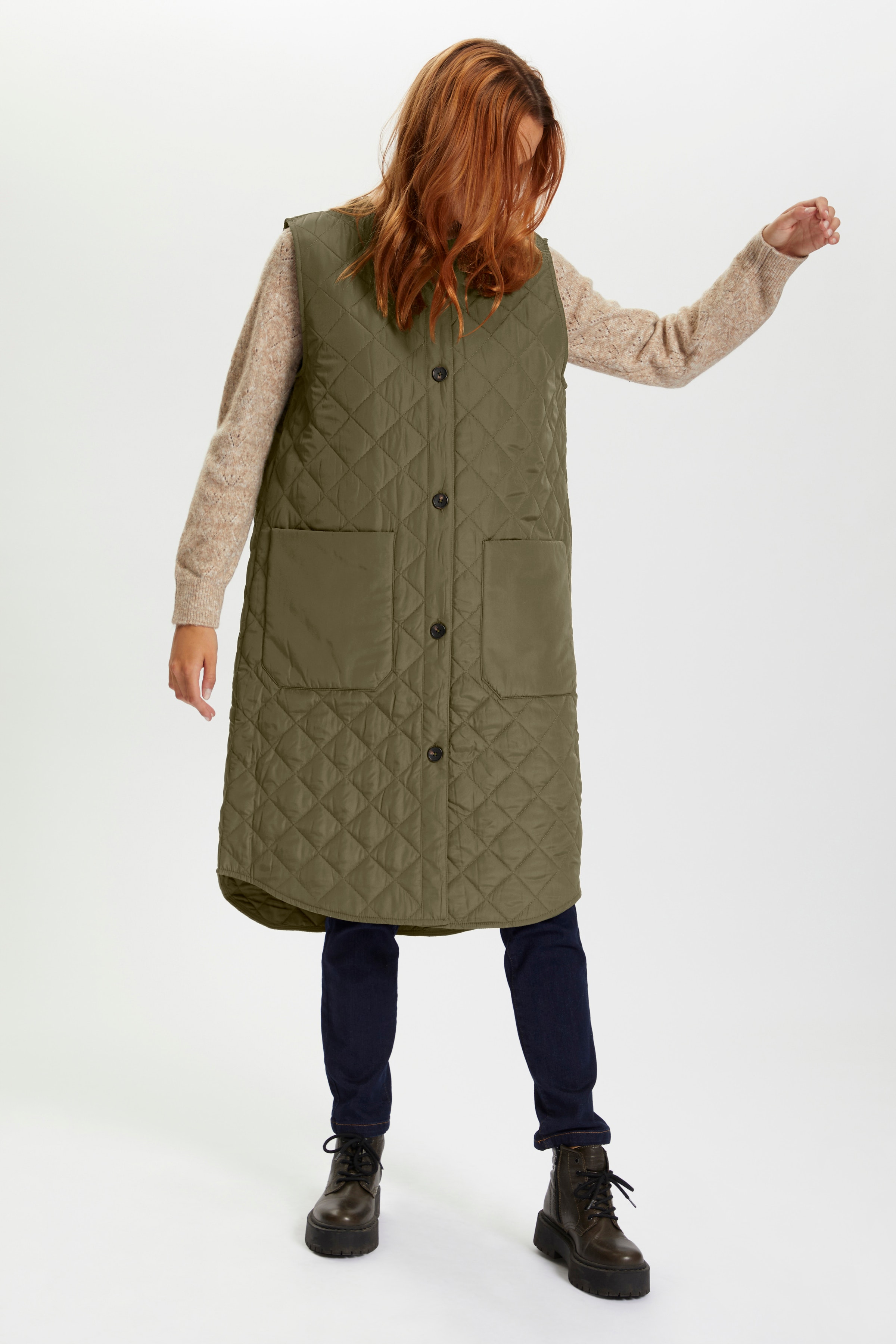 DiaraSZ Warme Weste LOOKBOOK FRONT 30511463-190515