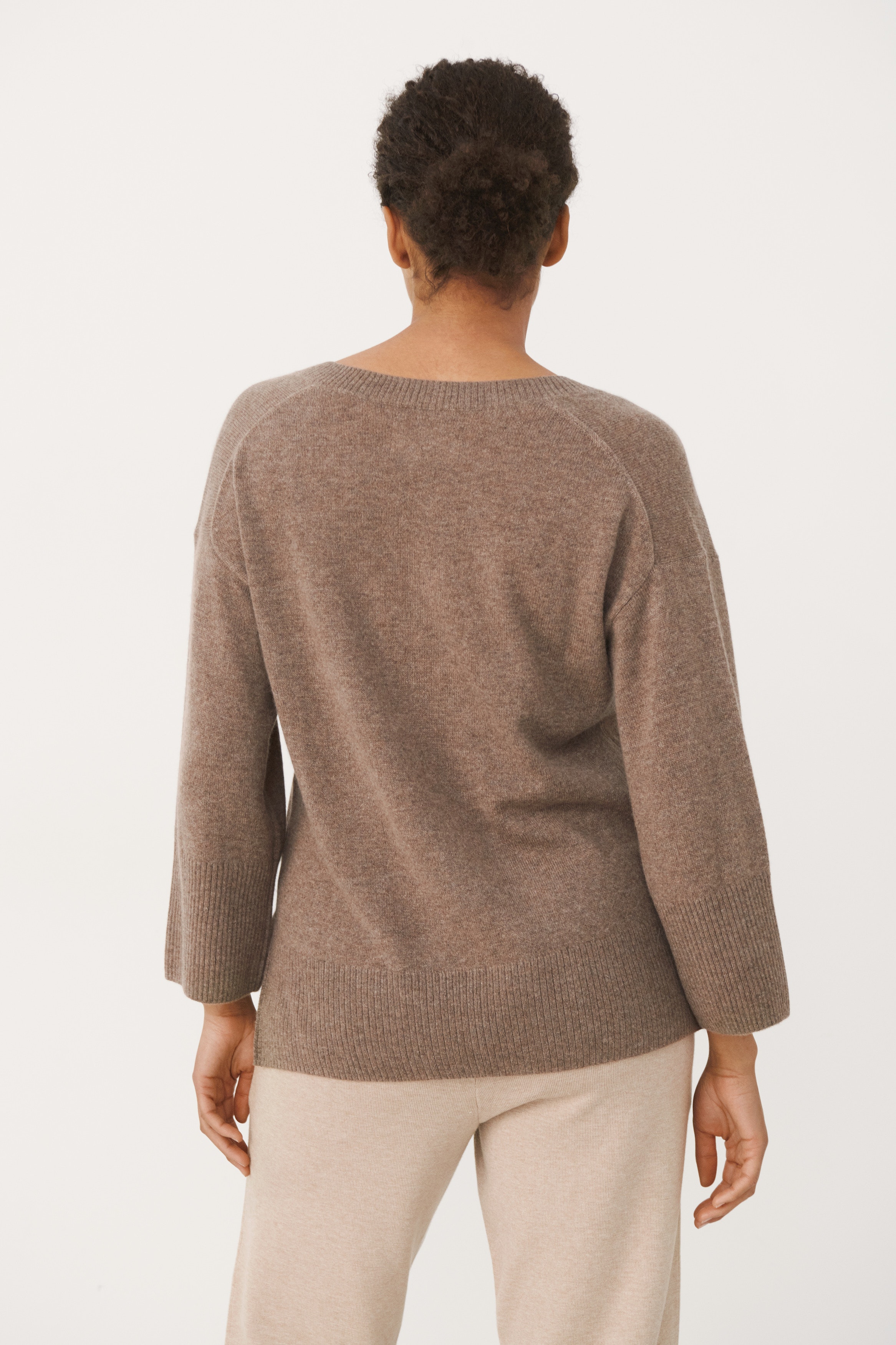 HellinPW Cashmere sweater LOOKBOOK BACK 30305876-1811121