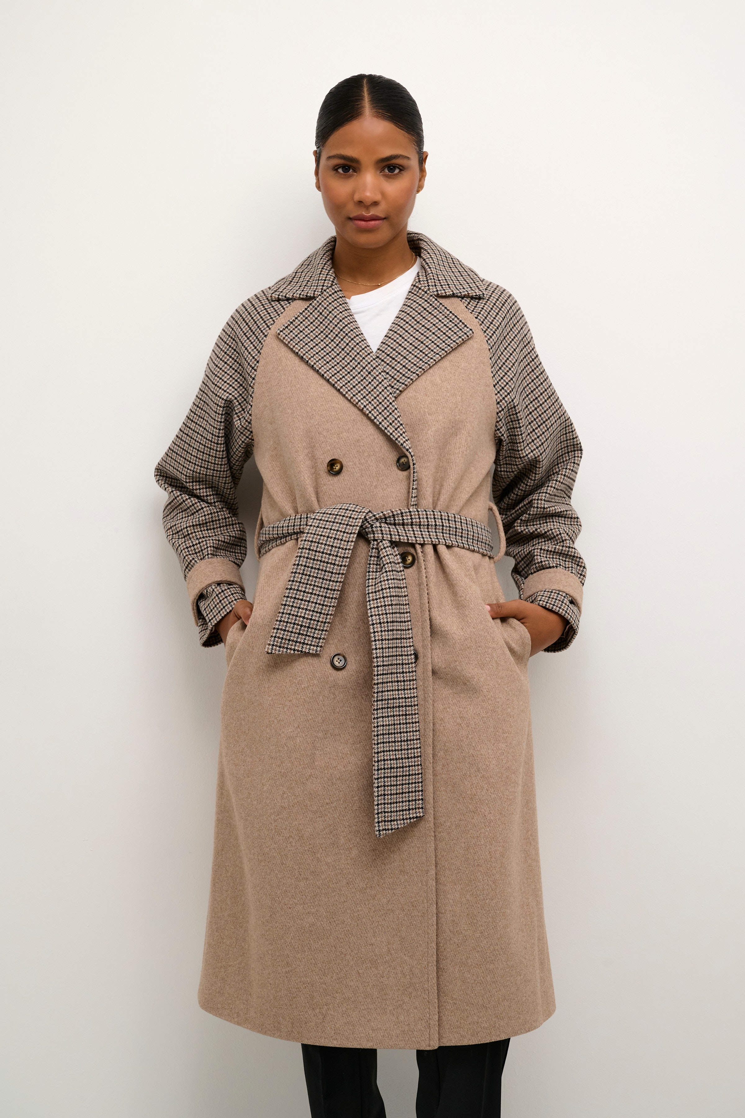 KAzizo Coat LOOKBOOK FRONT 10507725-101323