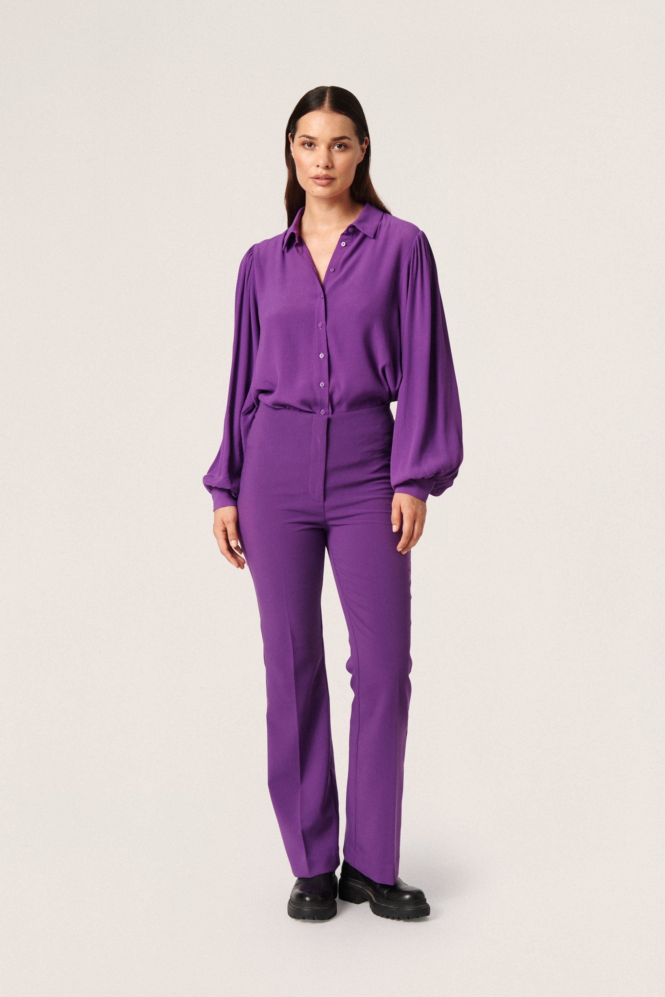 SLChrishell Skjorta LOOKBOOK FRONT 30406652-193536