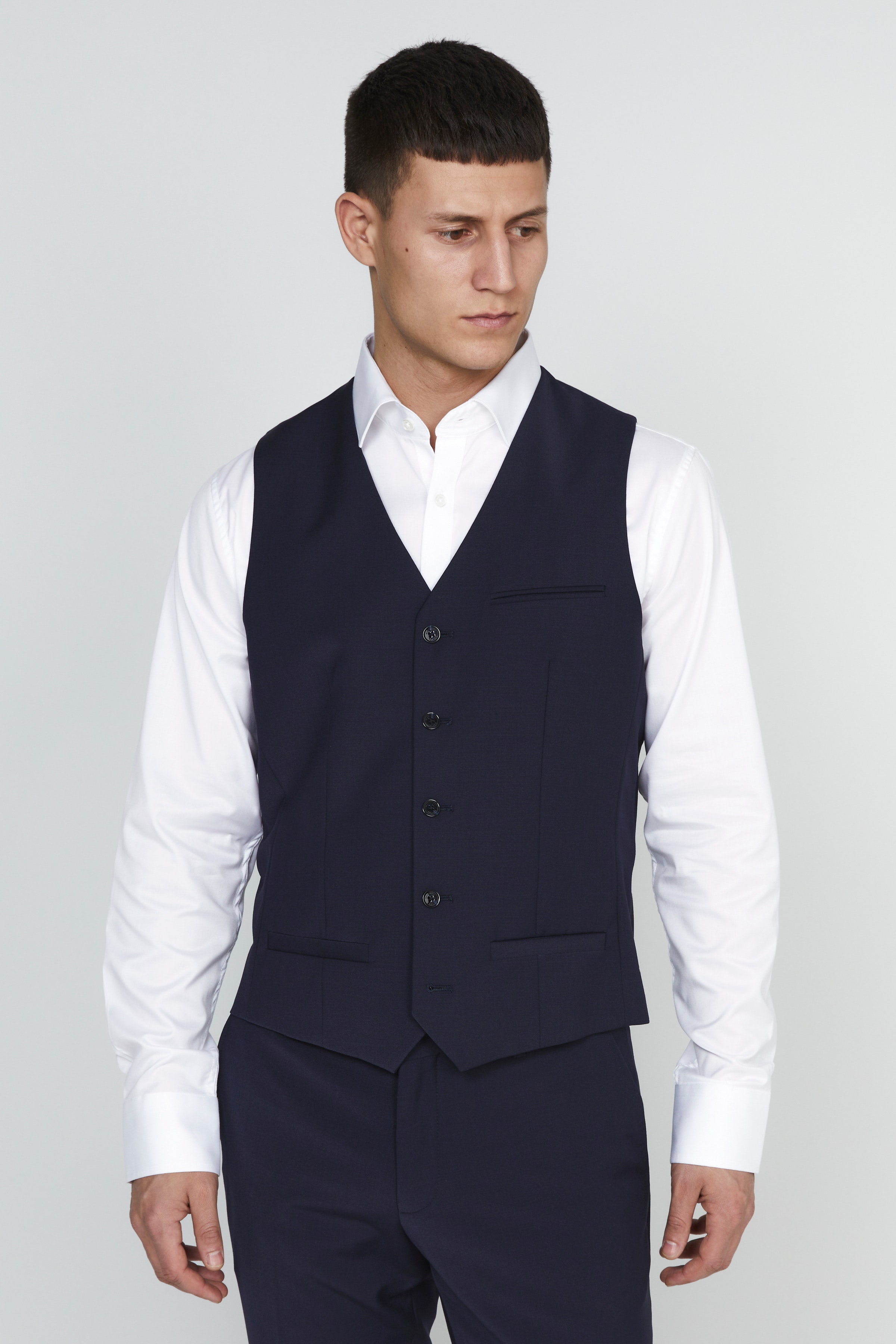 Breck Waistcoat LOOKBOOK FRONT 30203654-20211