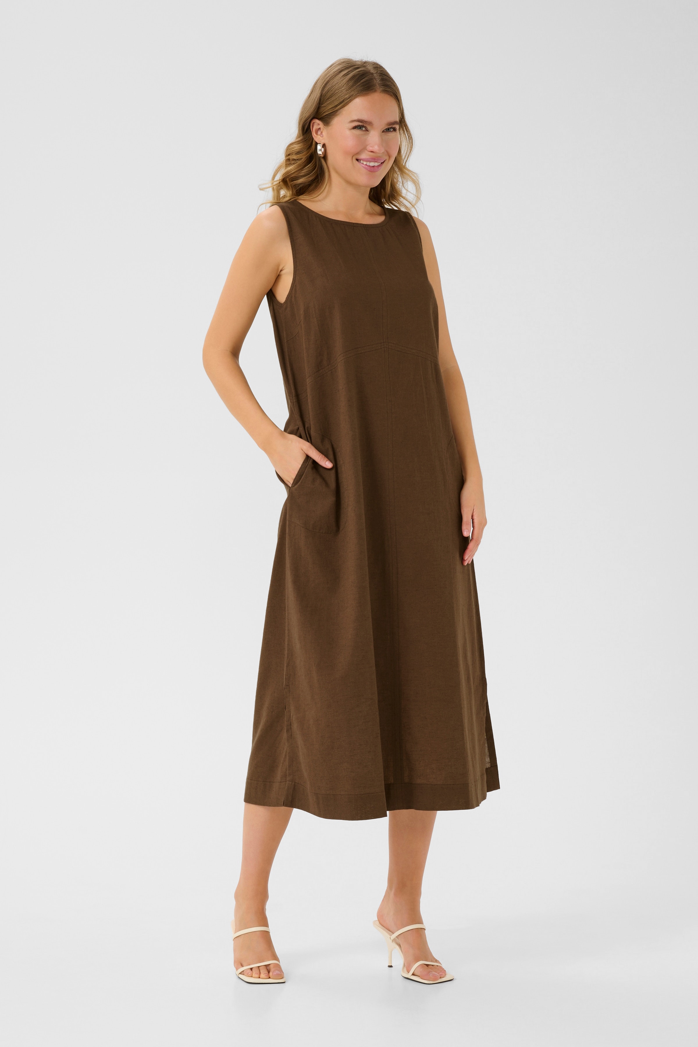 BPelly Kjole LOOKBOOK FRONT 10590924-191118B