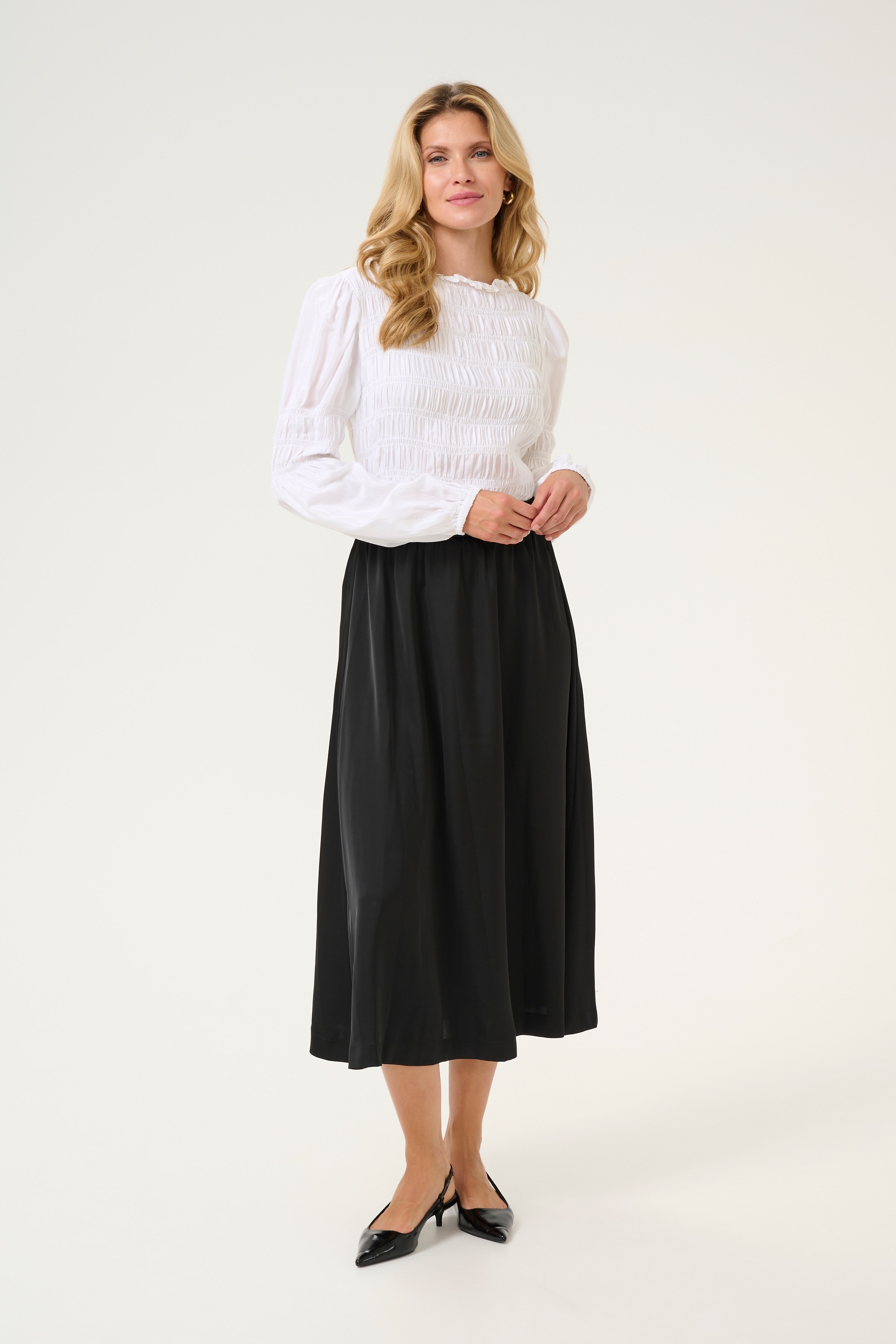 CRLovela Skirt LOOKBOOK FRONT 10613637-100120