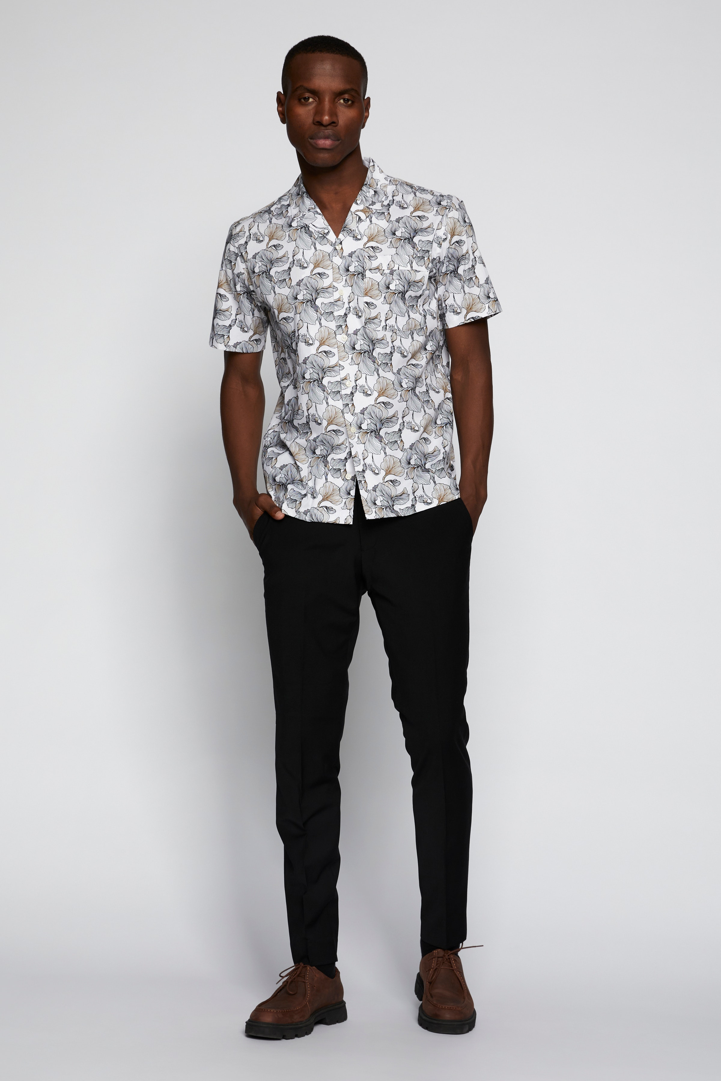 MAtrostol Shirt LOOKBOOK FRONT 30206634-194011