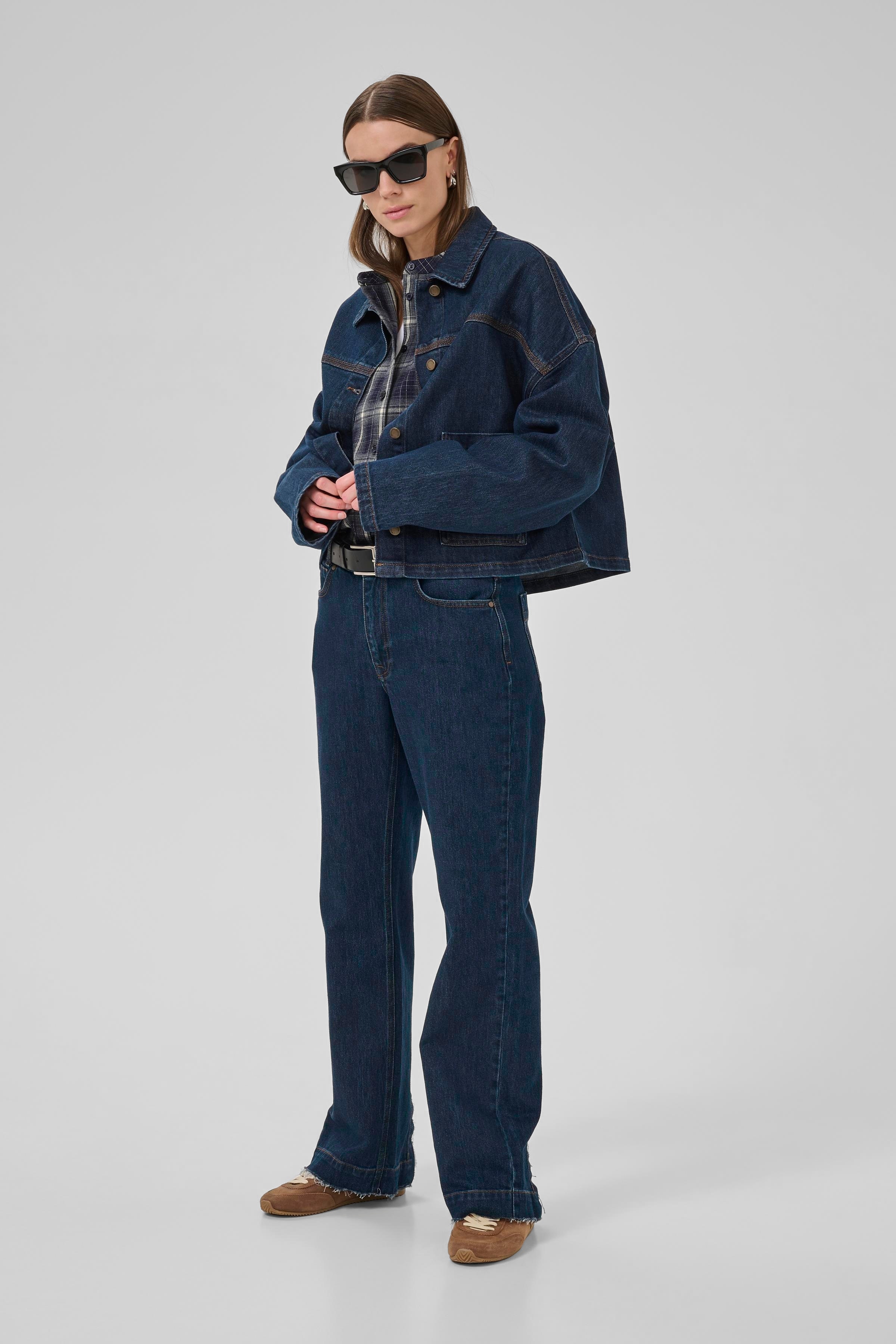 IsaMW Jeans LOCATION NONE 10705266-100067