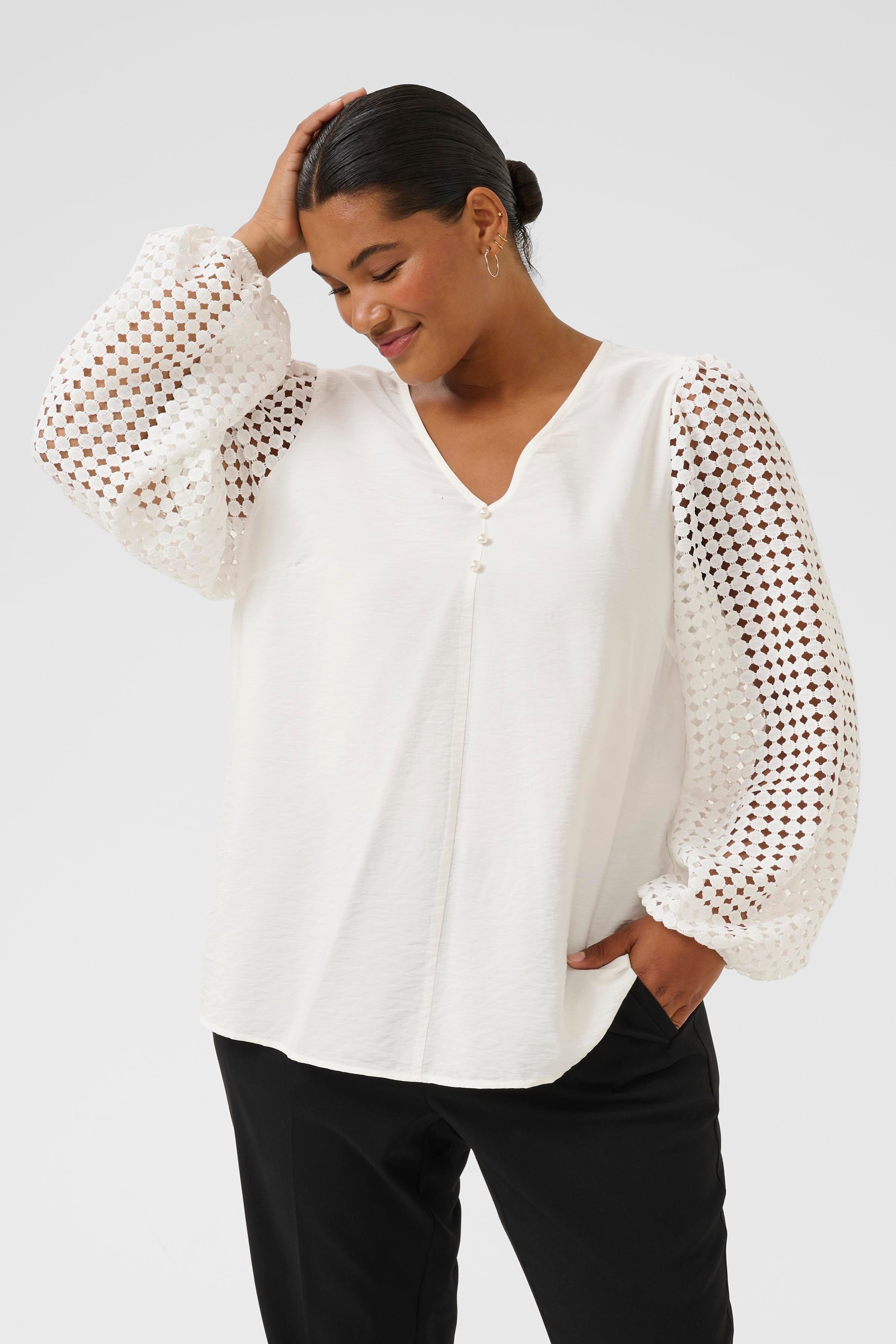 KCtulla Bluse LOOKBOOK FRONT 10583662-110602