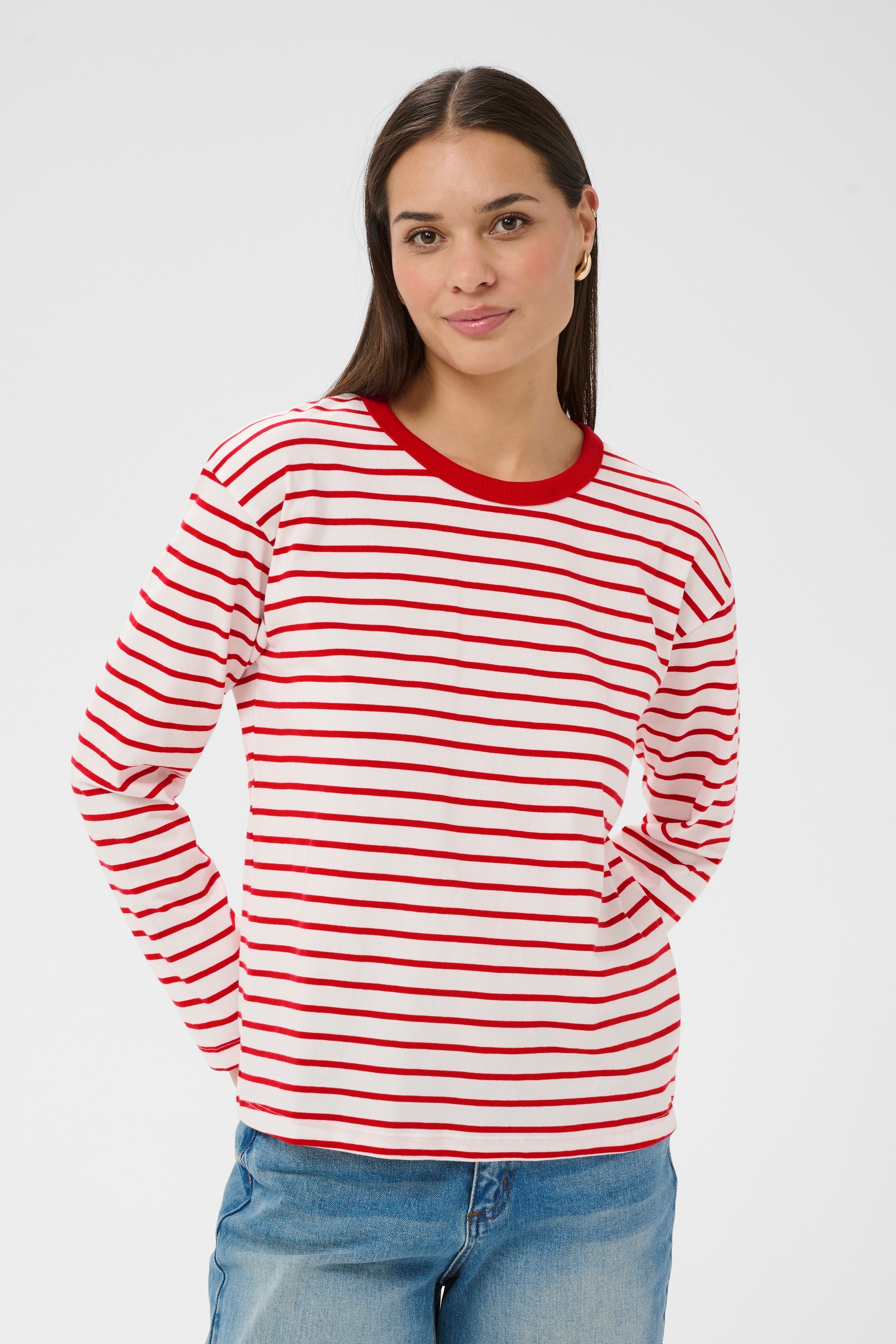 KAcara T-shirt LOOKBOOK FRONT 10511914-109615