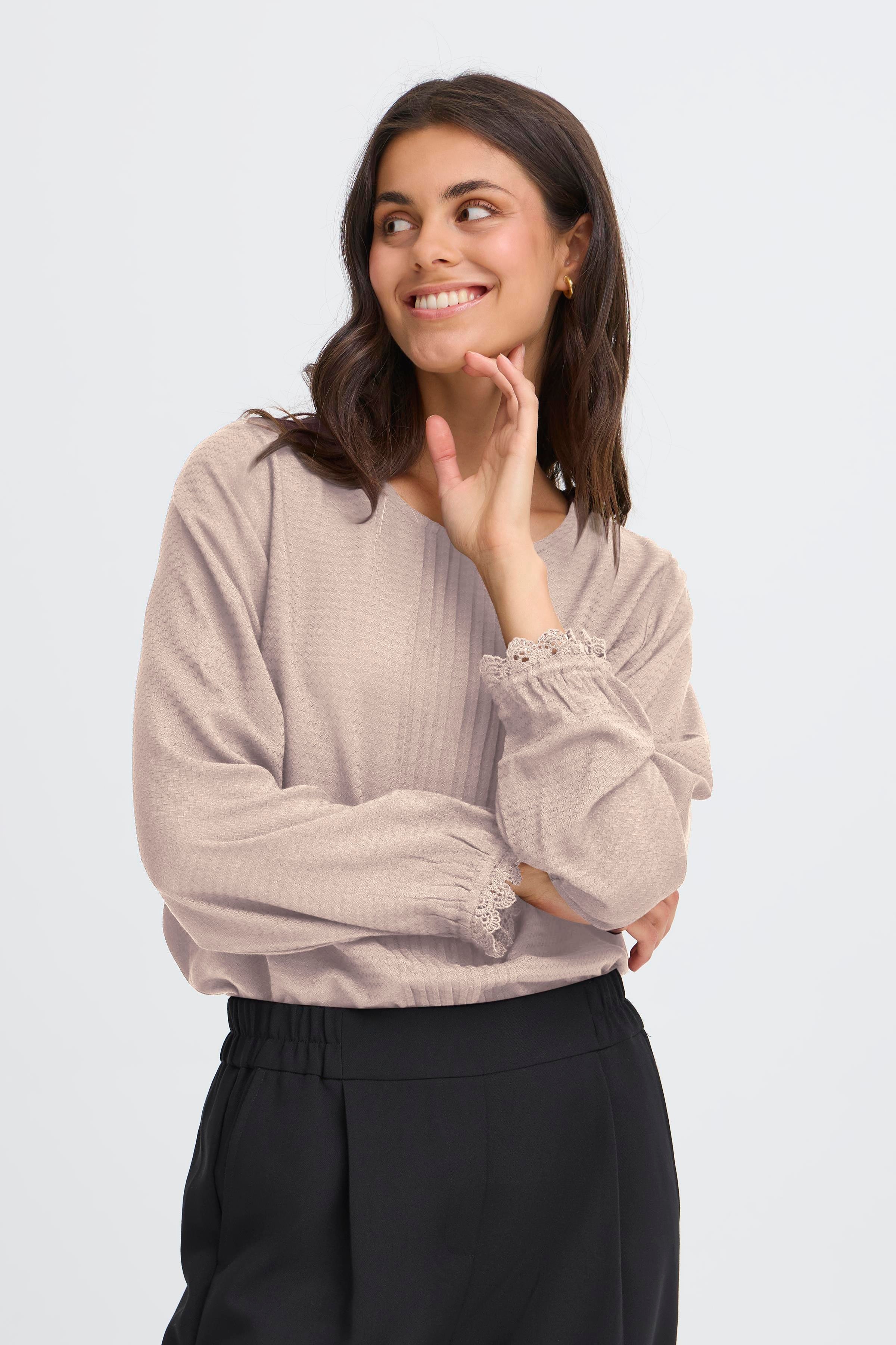 FRHIDA Blouse LOOKBOOK FRONT 20617375-171210