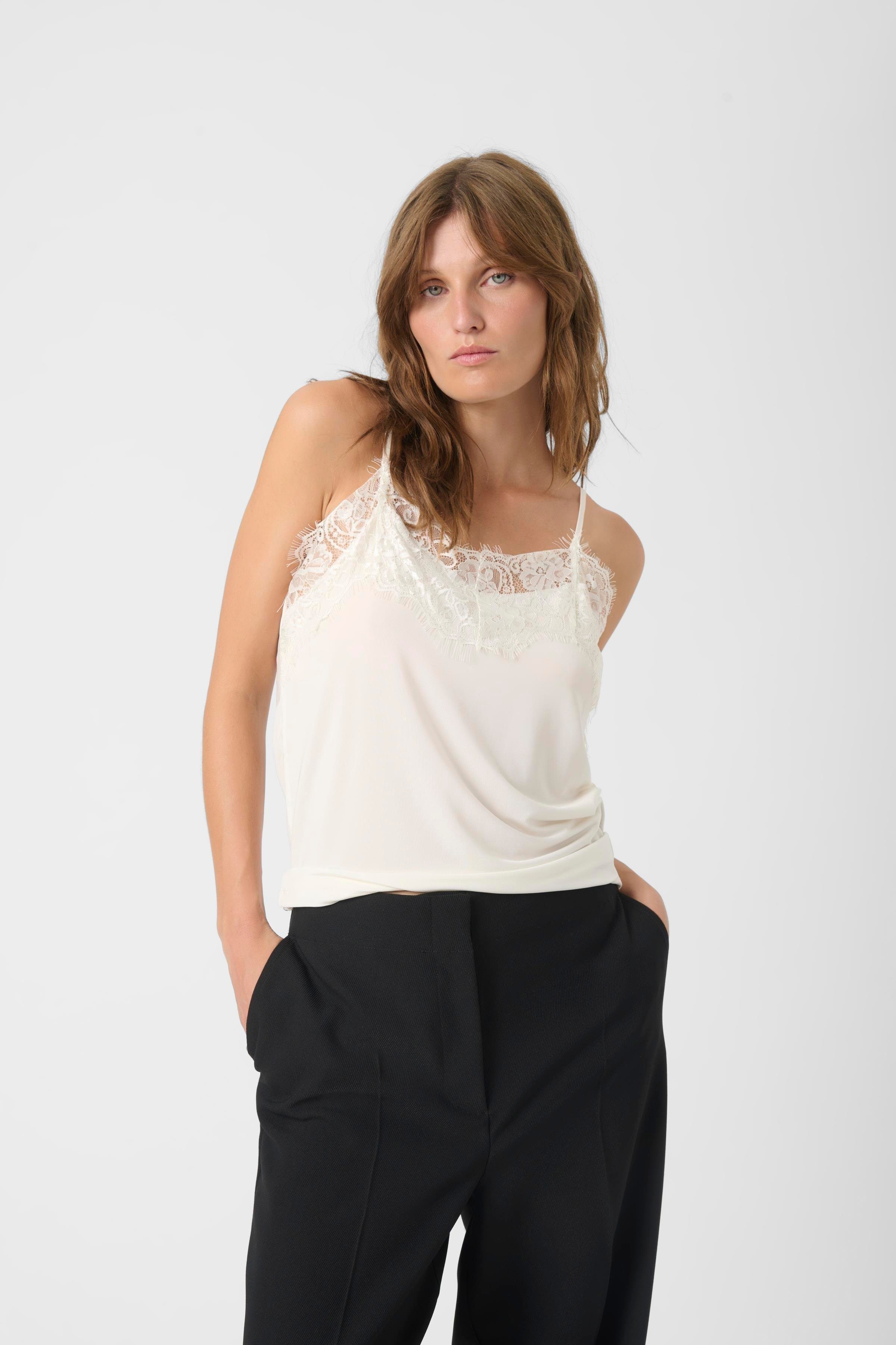 SLClara top LOOKBOOK FRONT 30403547-40093
