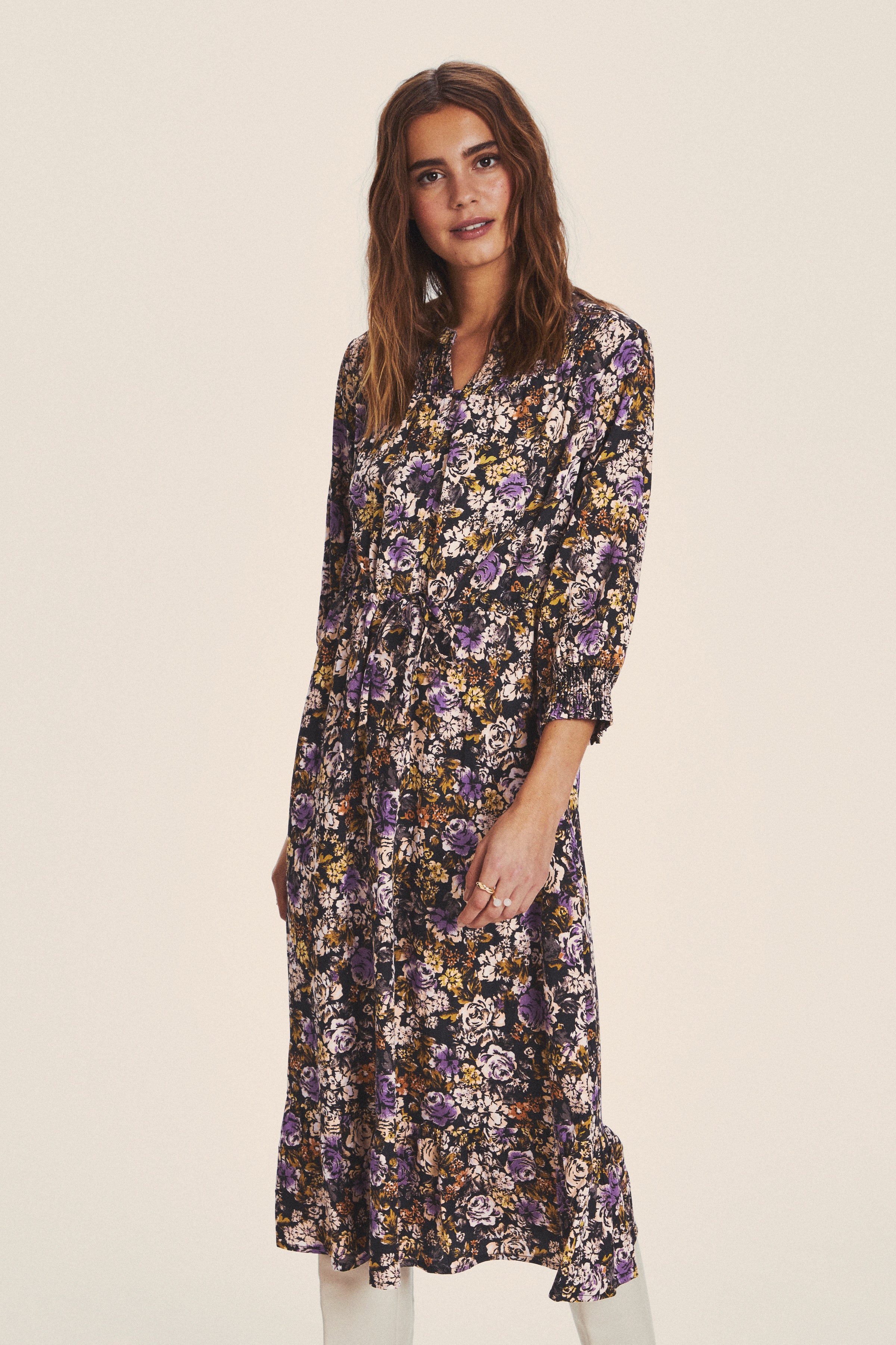 CRMayse Kleid LOOKBOOK FRONT 10608227-101435