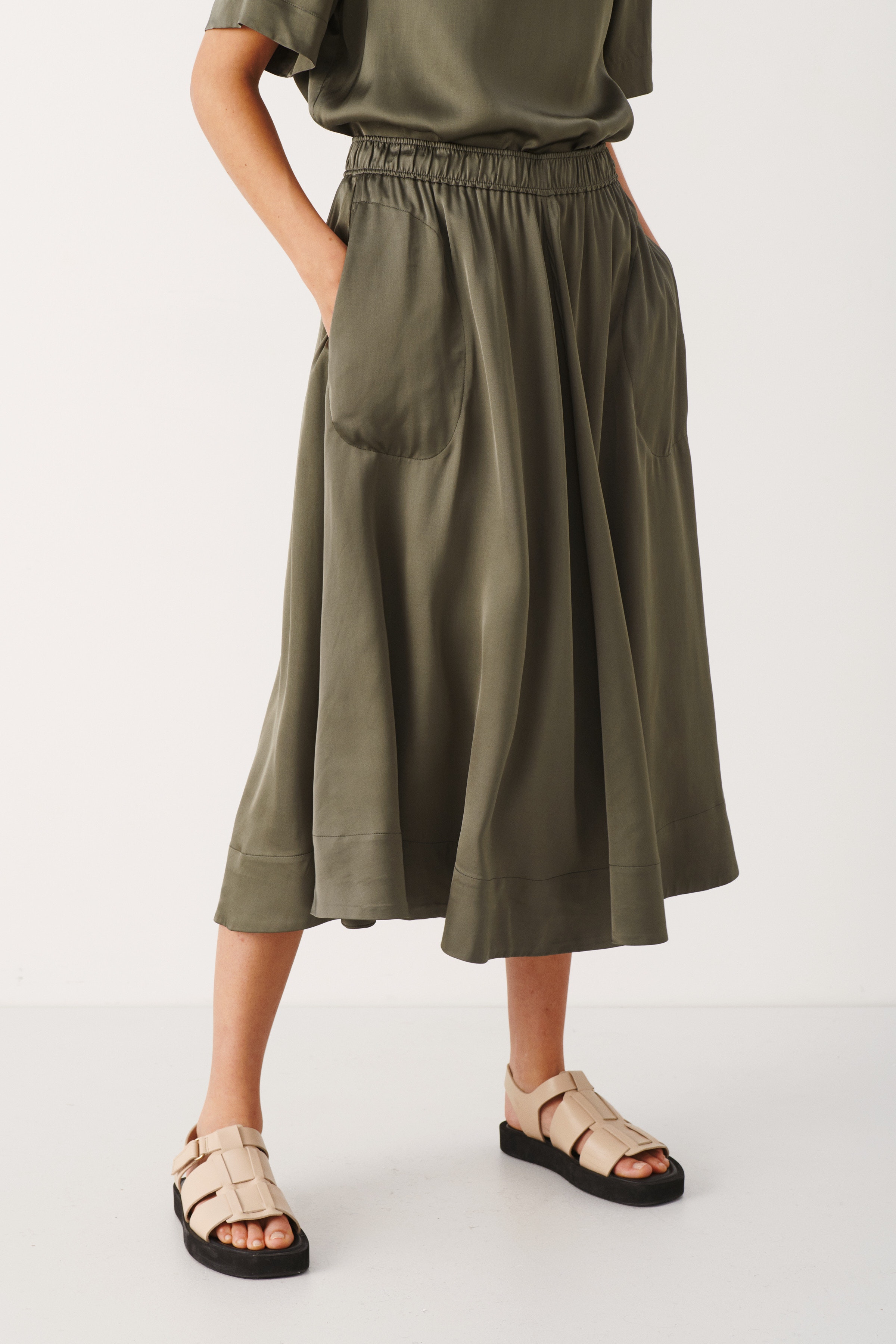 NingaPW Skirt LOOKBOOK FRONT 30306743-180515