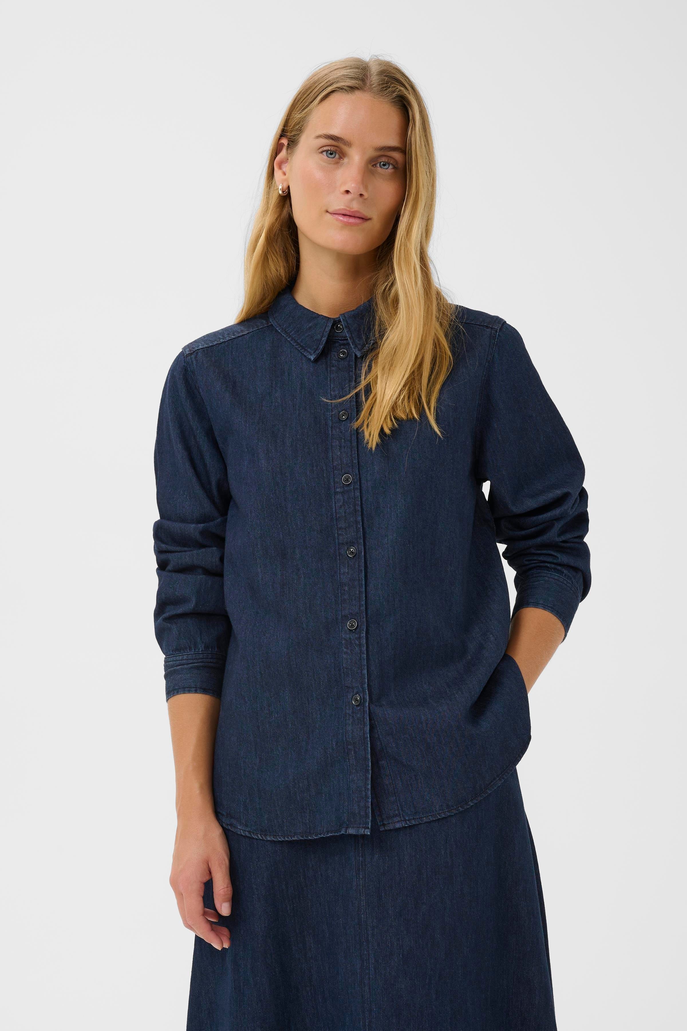 SarafiaPW Skjorta LOOKBOOK FRONT 30309970-300159