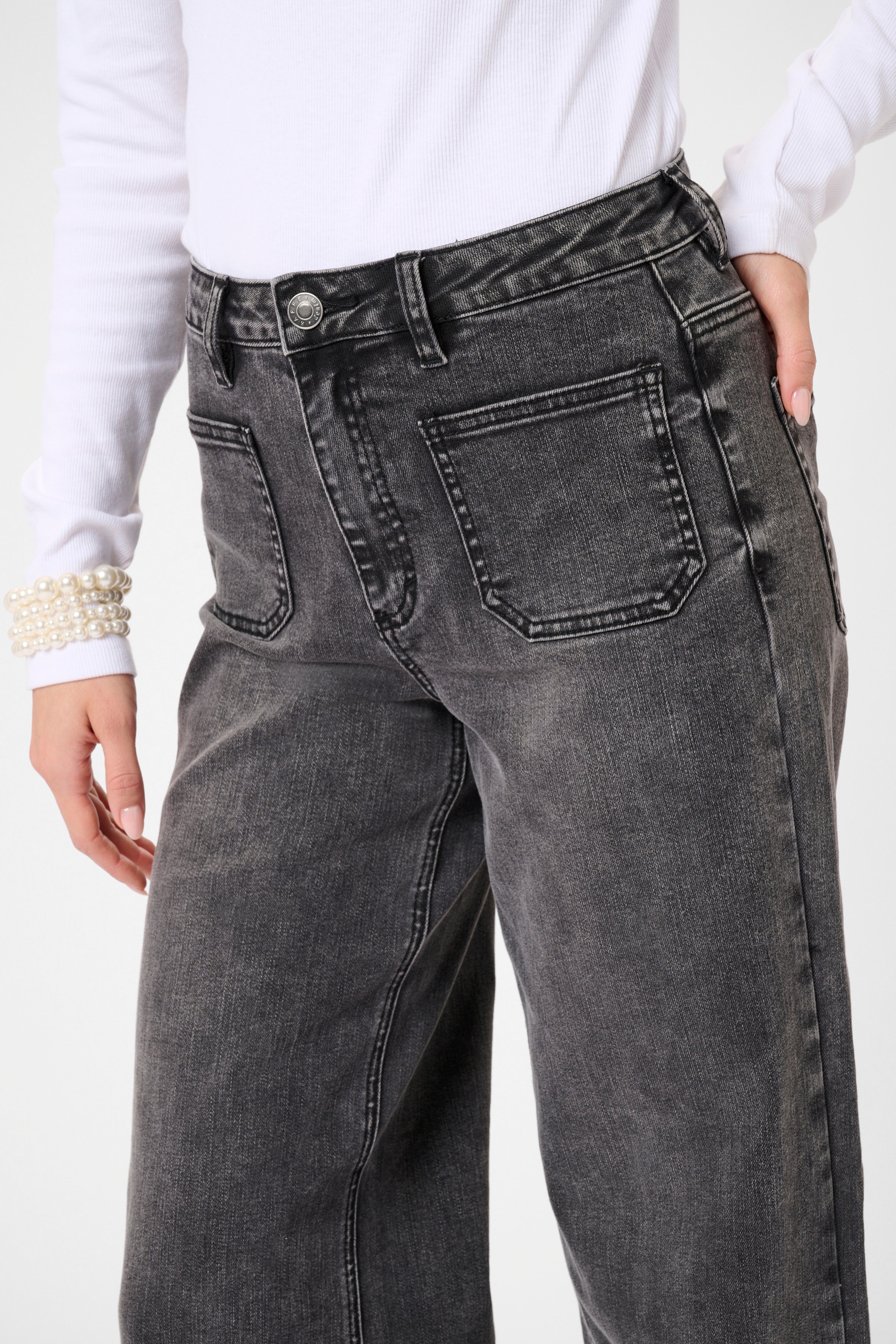 KAbrook Jeans LOOKBOOK DETAIL 10510722-108531