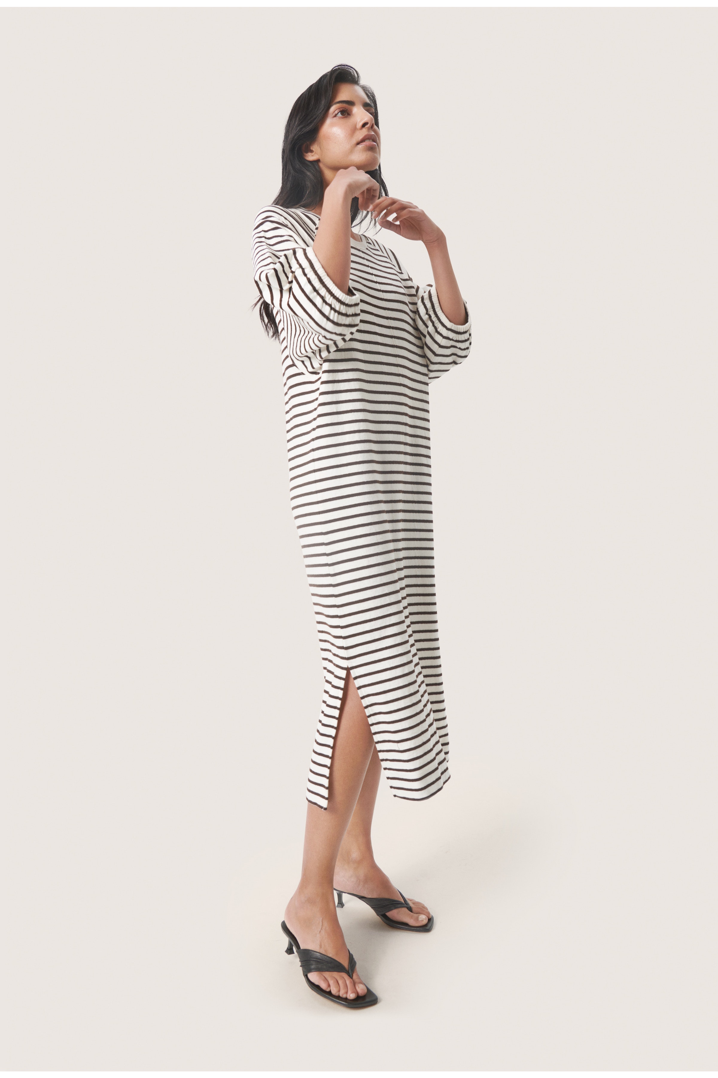 SLInge Dress LOOKBOOK FRONT 30405322-301946