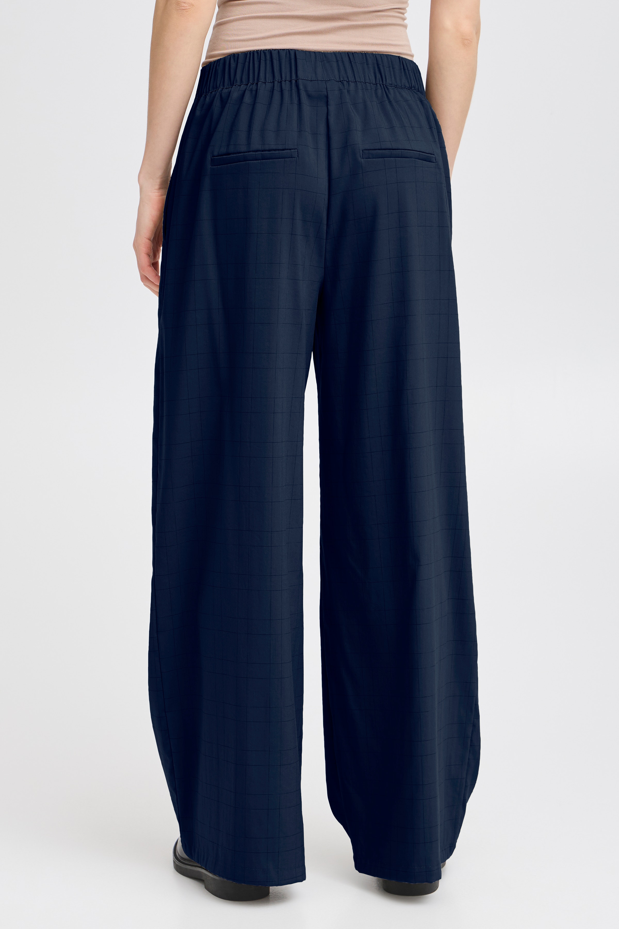 FRCHECKA Byxor LOOKBOOK BACK 20616230-193923