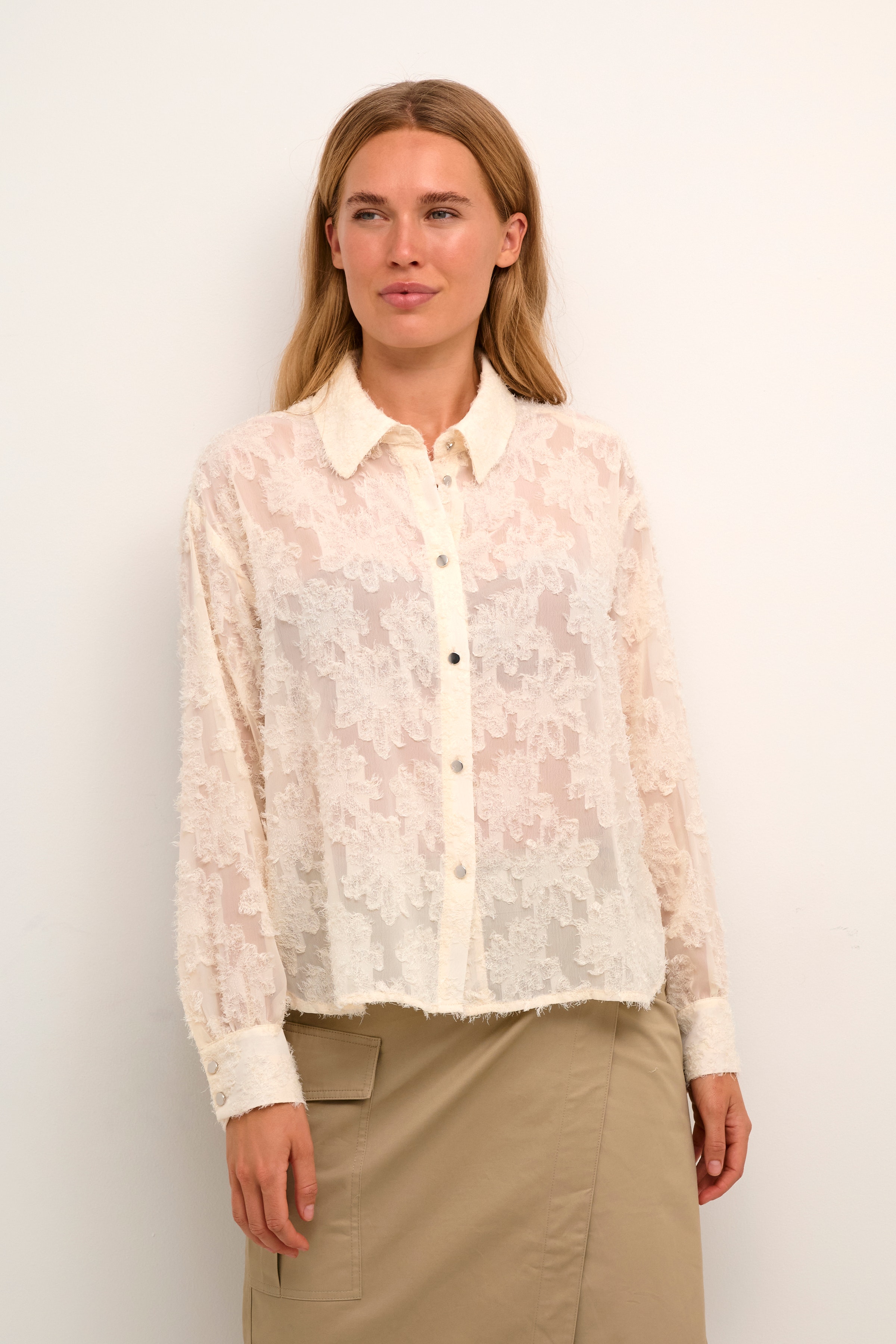 KAlina Shirt LOOKBOOK FRONT 10508414-125202