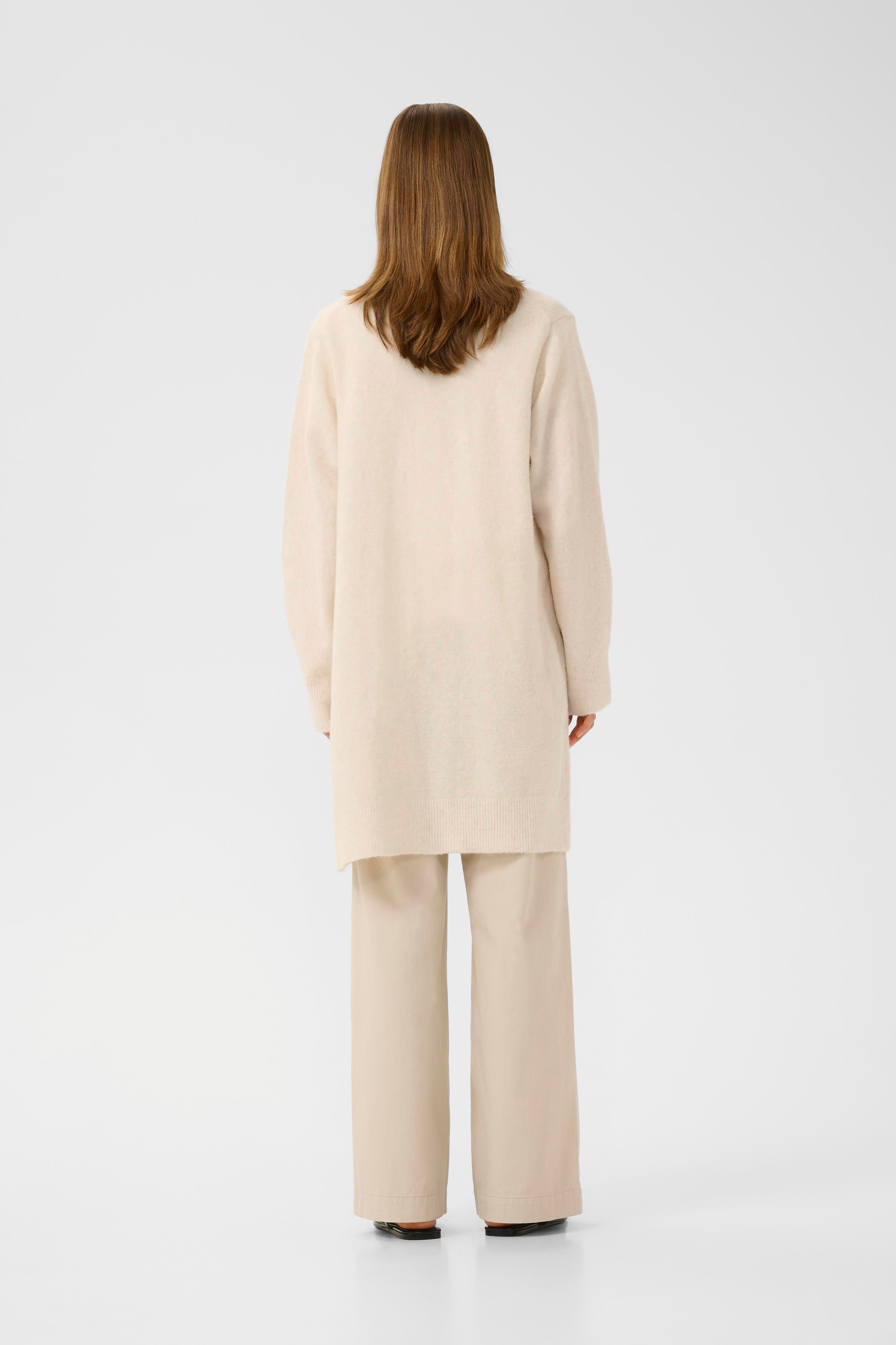 GuniIW Cardigan LOOKBOOK BACK 30111023-1107011