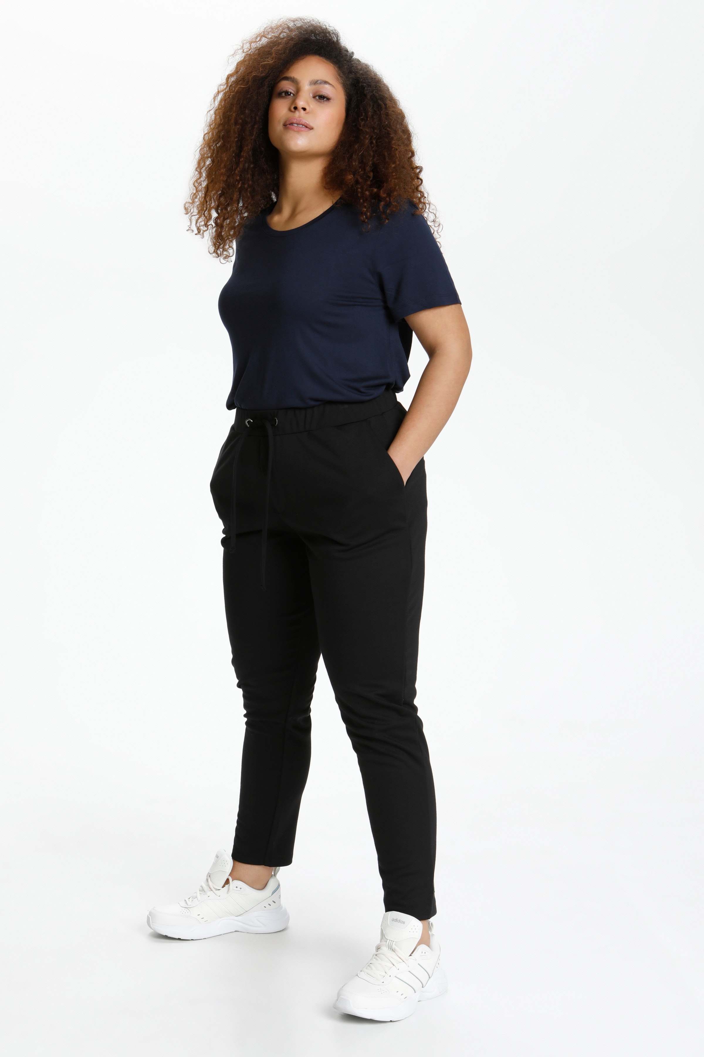 KColivia Sweat Casual LOOKBOOK FRONT 10580416-100121