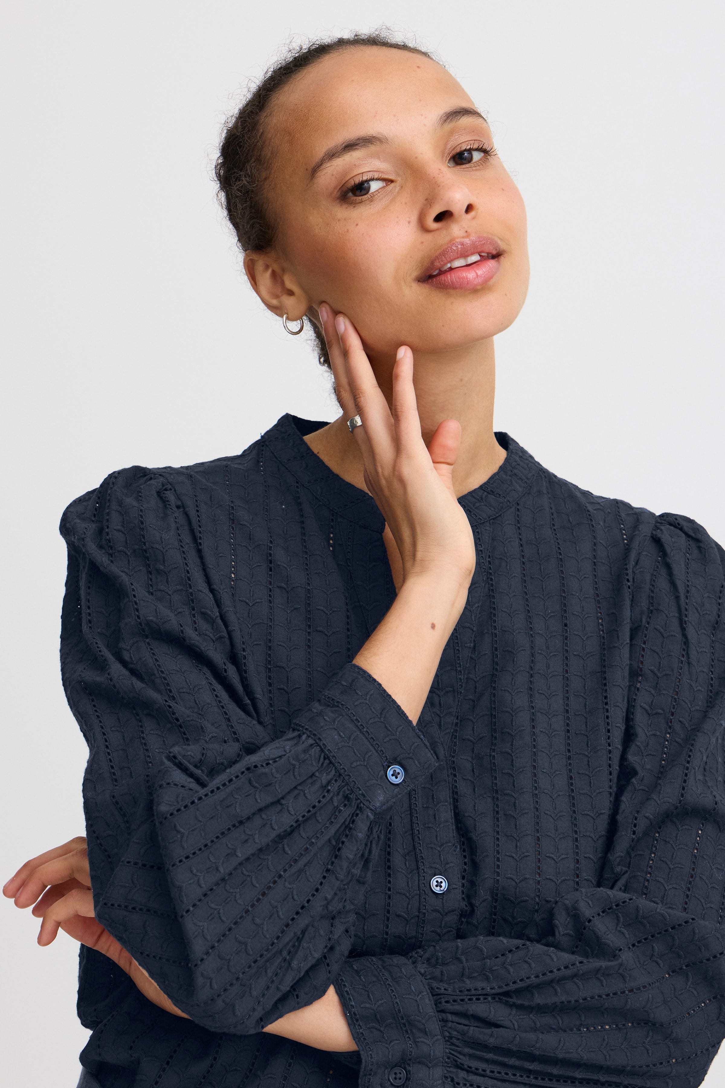 BYHASSIE Skjorte LOOKBOOK DETAIL 20815220-193923