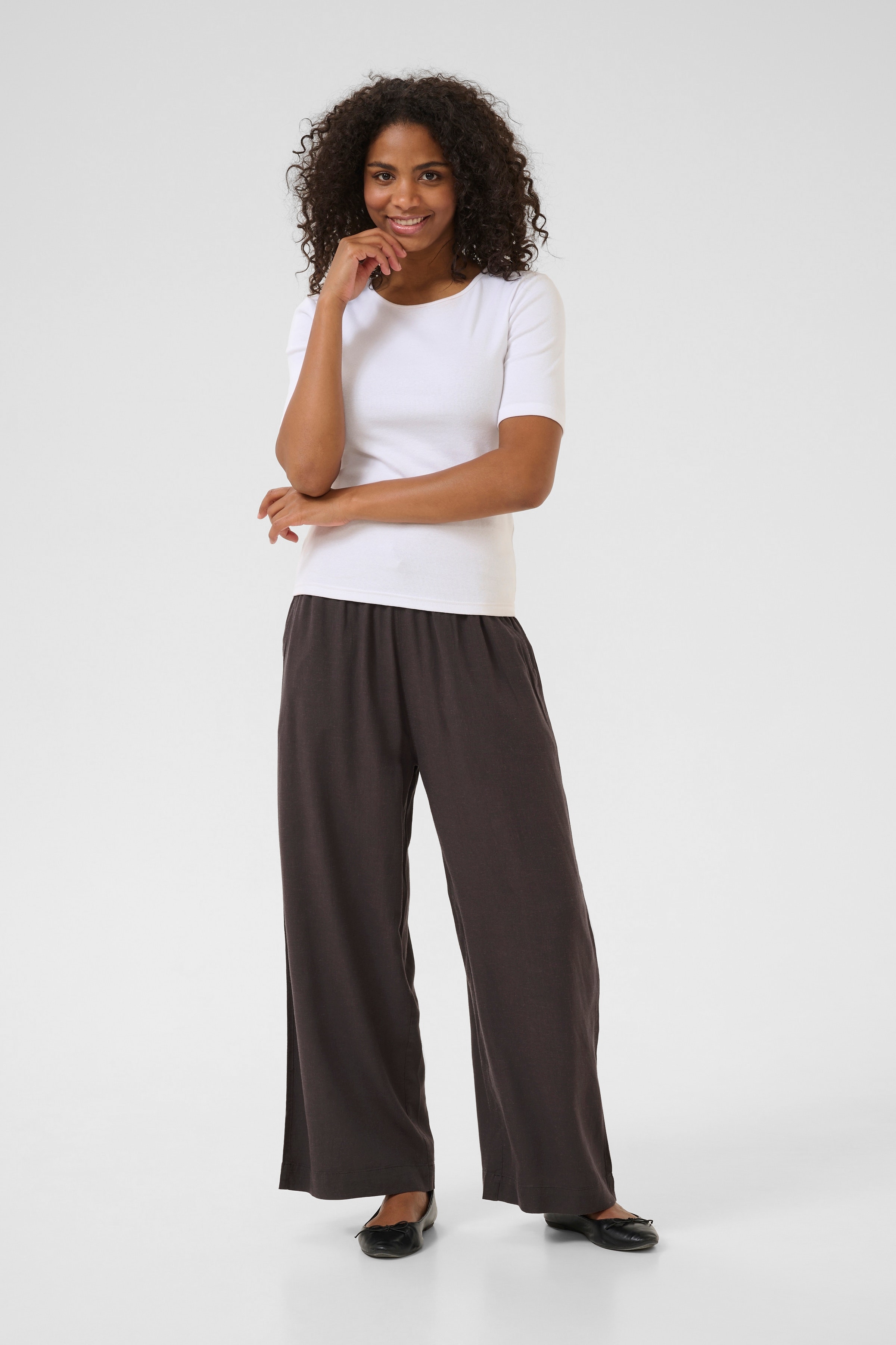 KAmilia Linen Trousers LOOKBOOK FRONT 10509666-190205