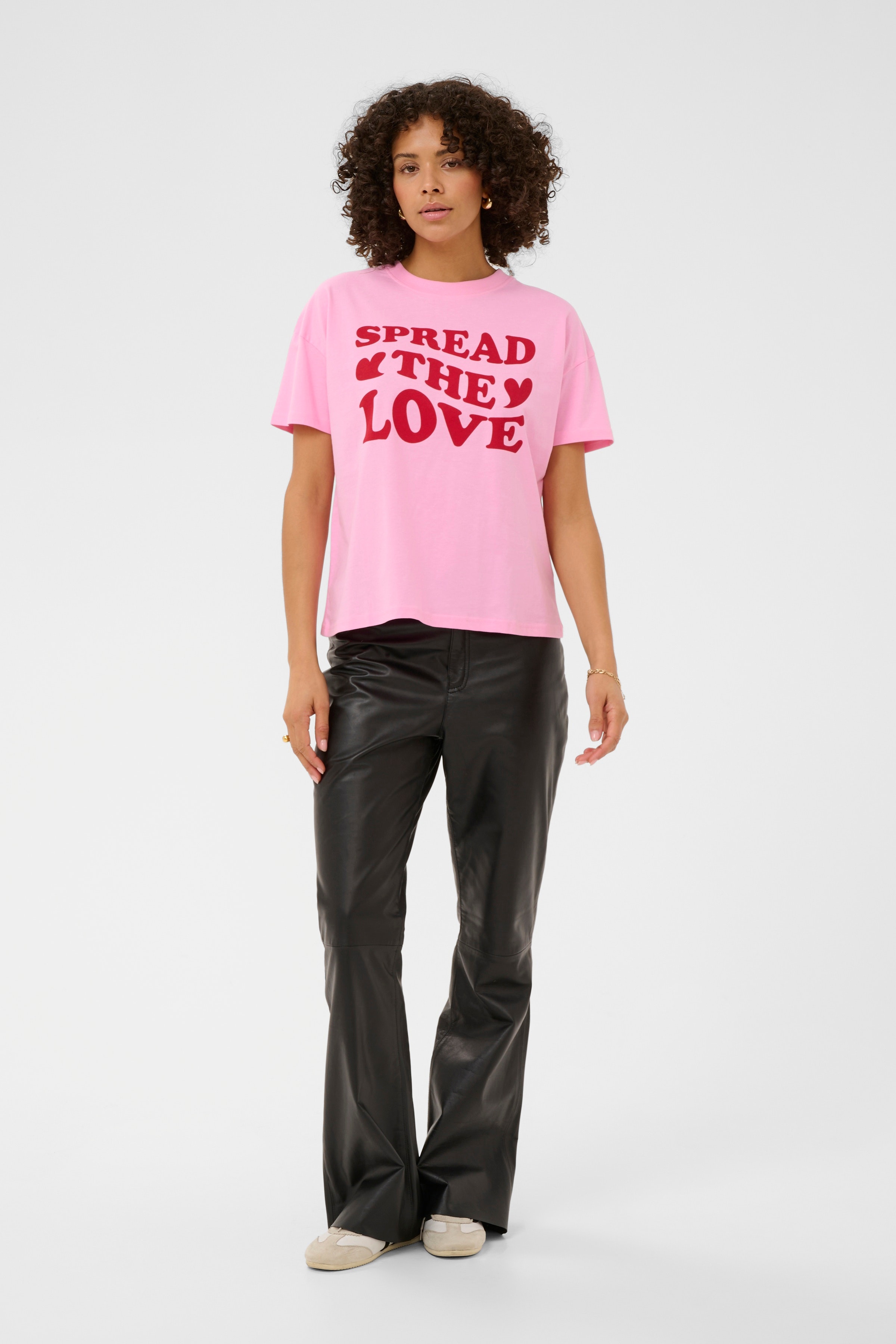 KAamara T-shirt LOOKBOOK FRONT 10511908-152218