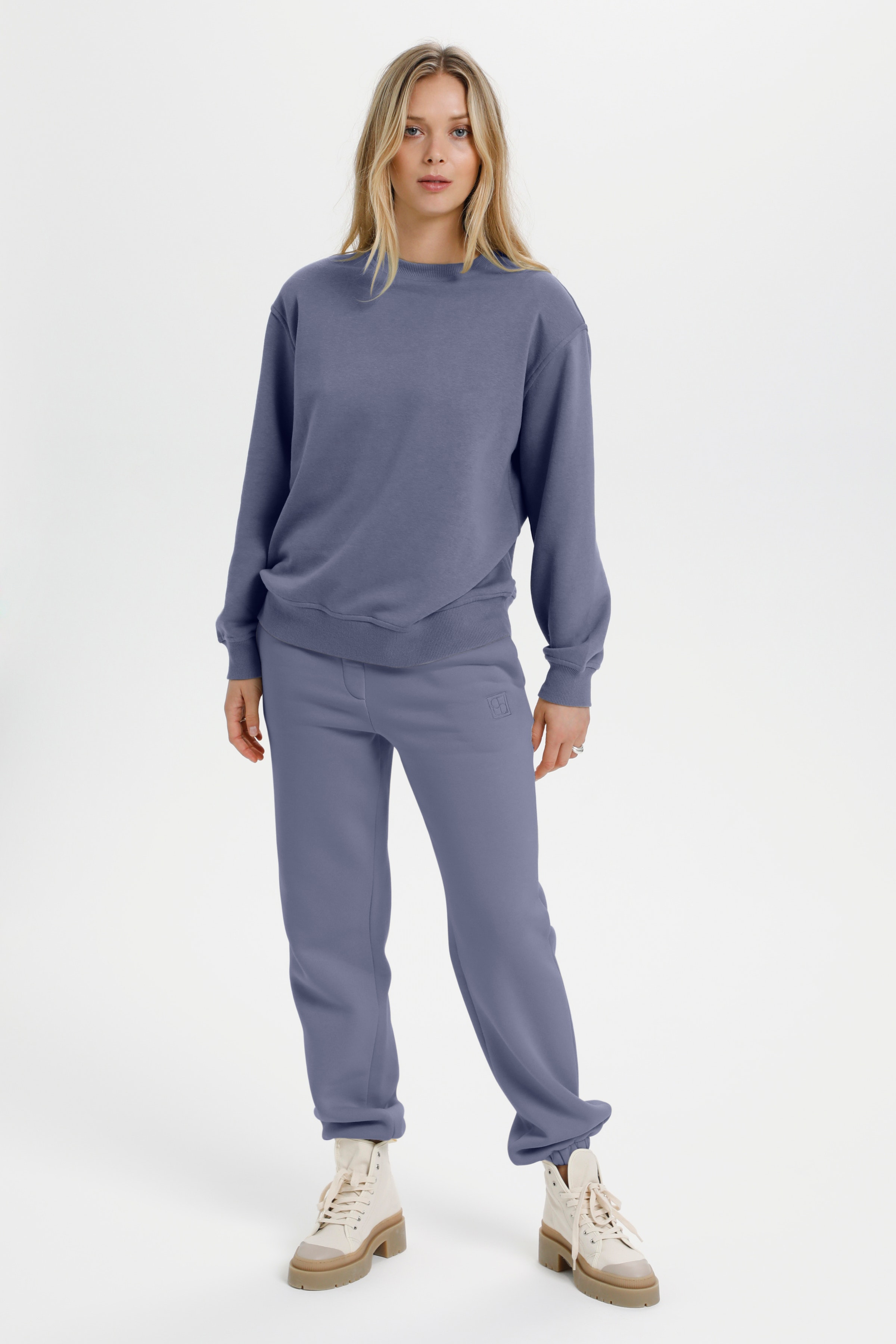 SLBaba Sweatshirt LOOKBOOK FRONT 30406128-183912