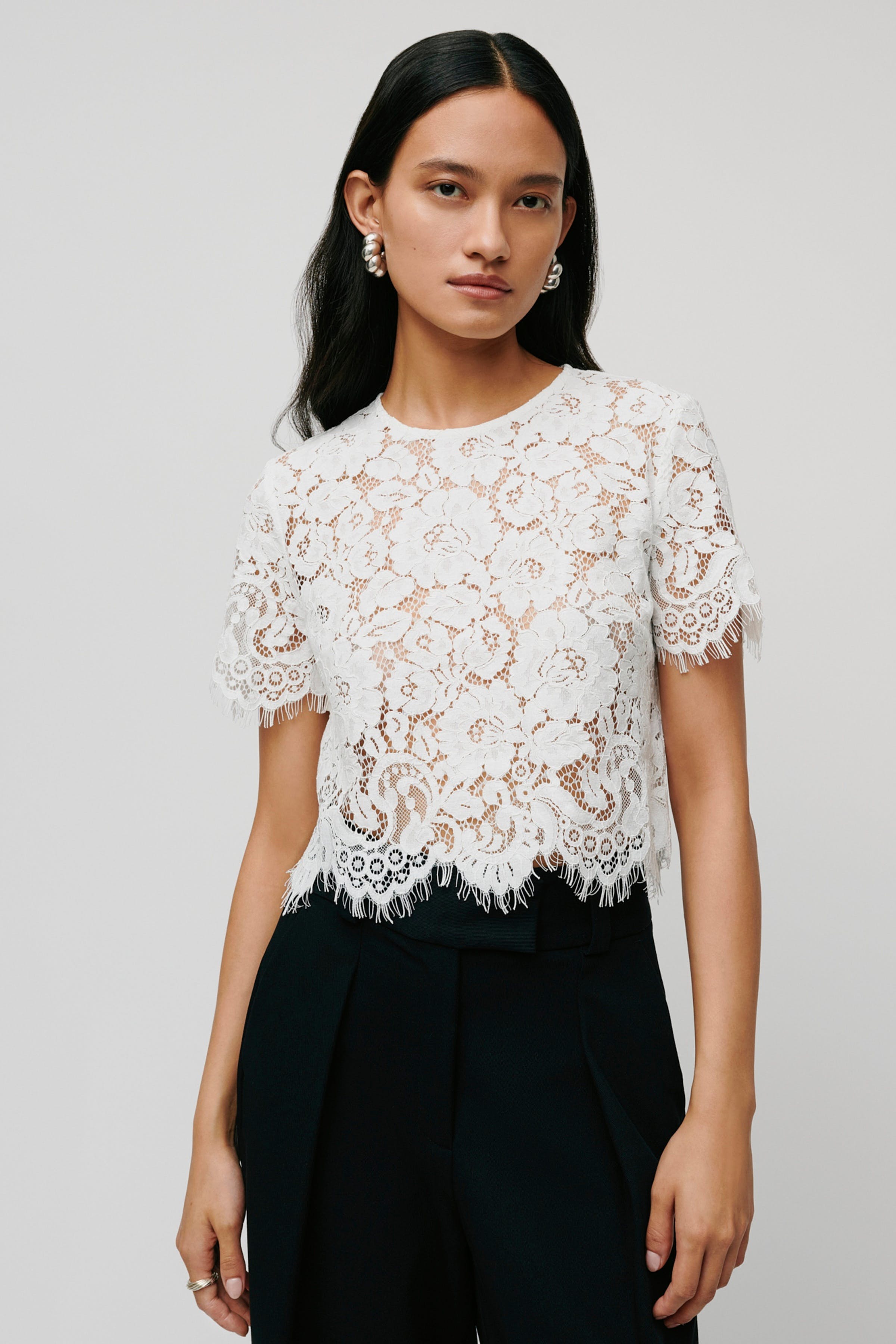 TRACEY Top LOOKBOOK FRONT 30600444-WH010