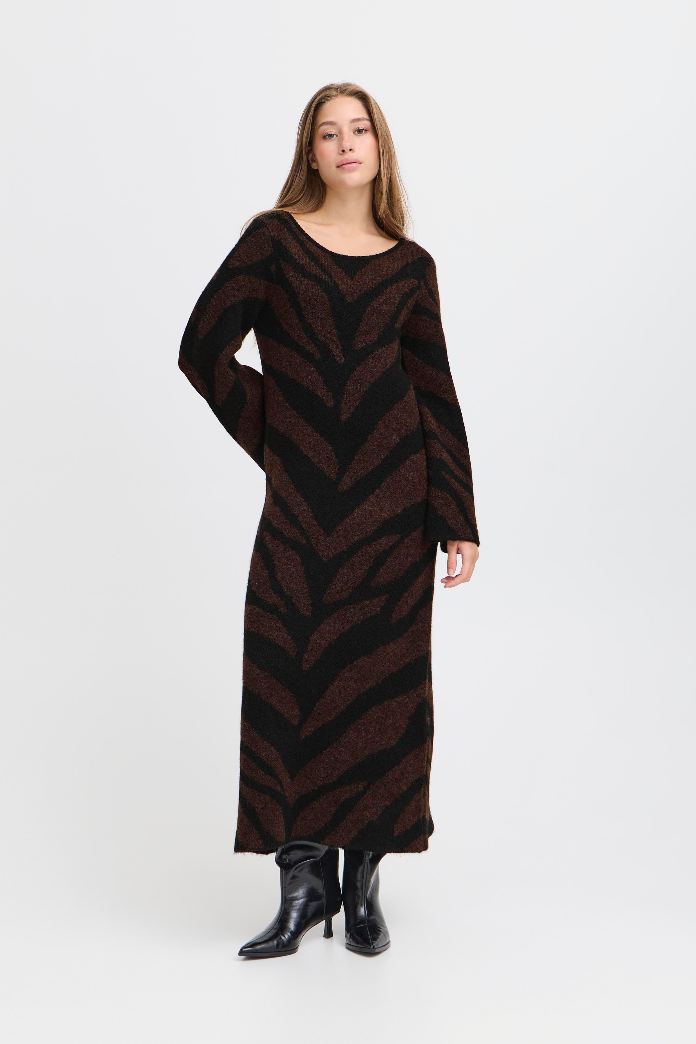 IHKAMORA Kjole LOOKBOOK FRONT 20124512-194008