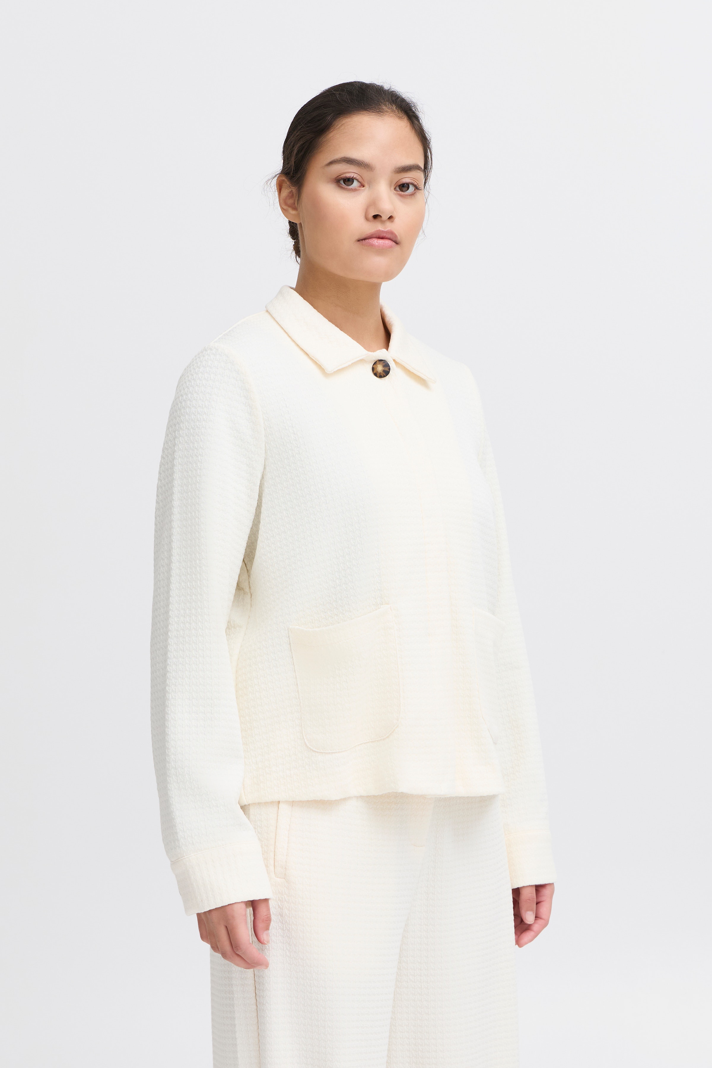 IHKATE PILLOU Yttertøy LOOKBOOK FRONT 20123014-130905