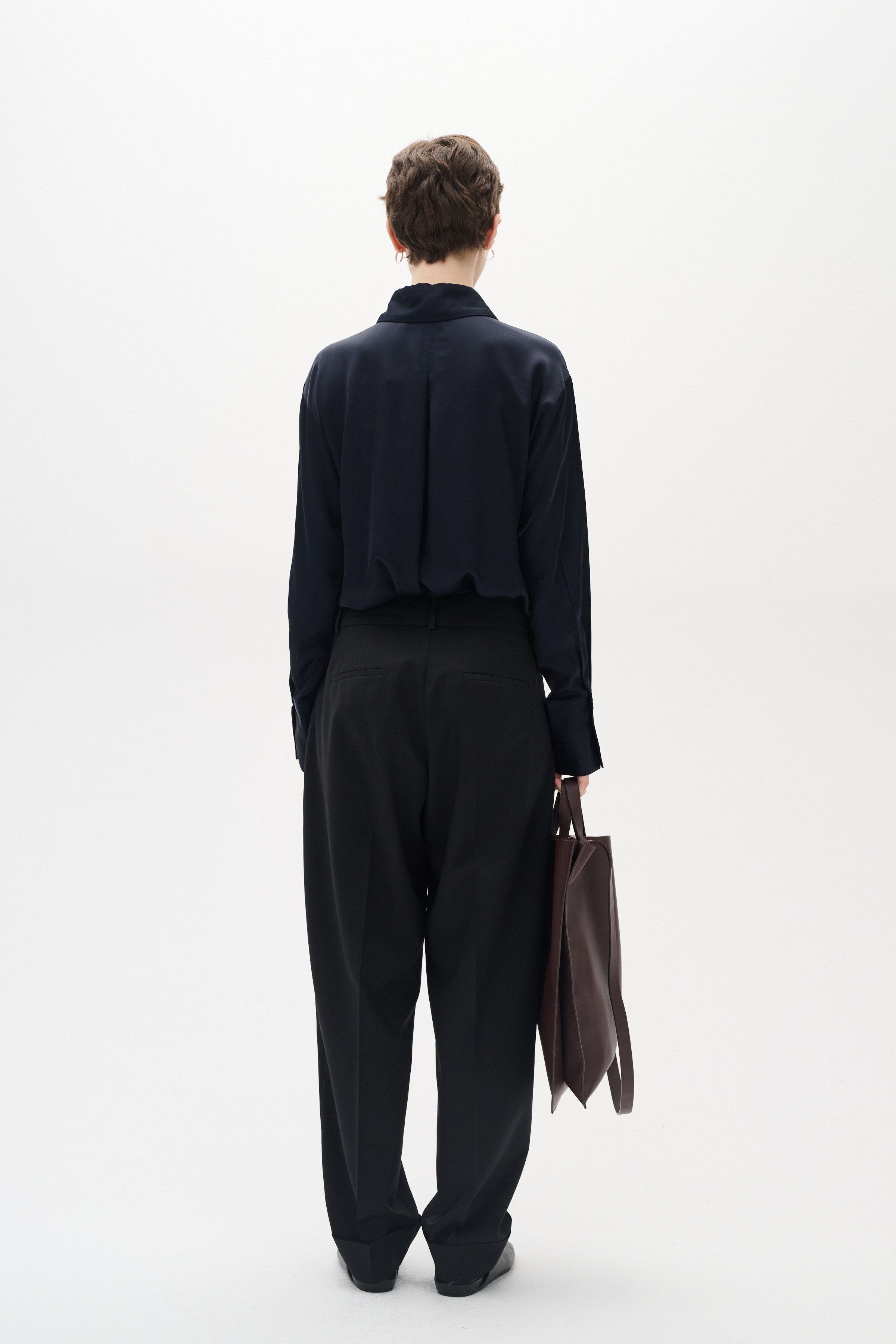 PaulineIW Shirt LOOKBOOK BACK 30105681-300005