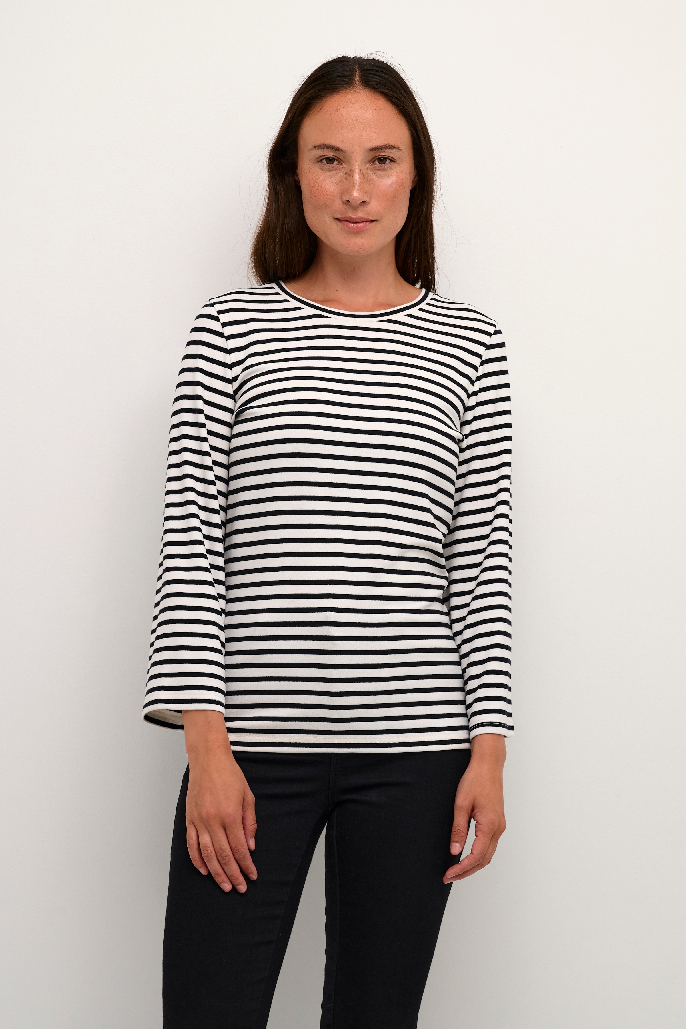 KAliddy T-shirt LOOKBOOK FRONT 10508480-105654