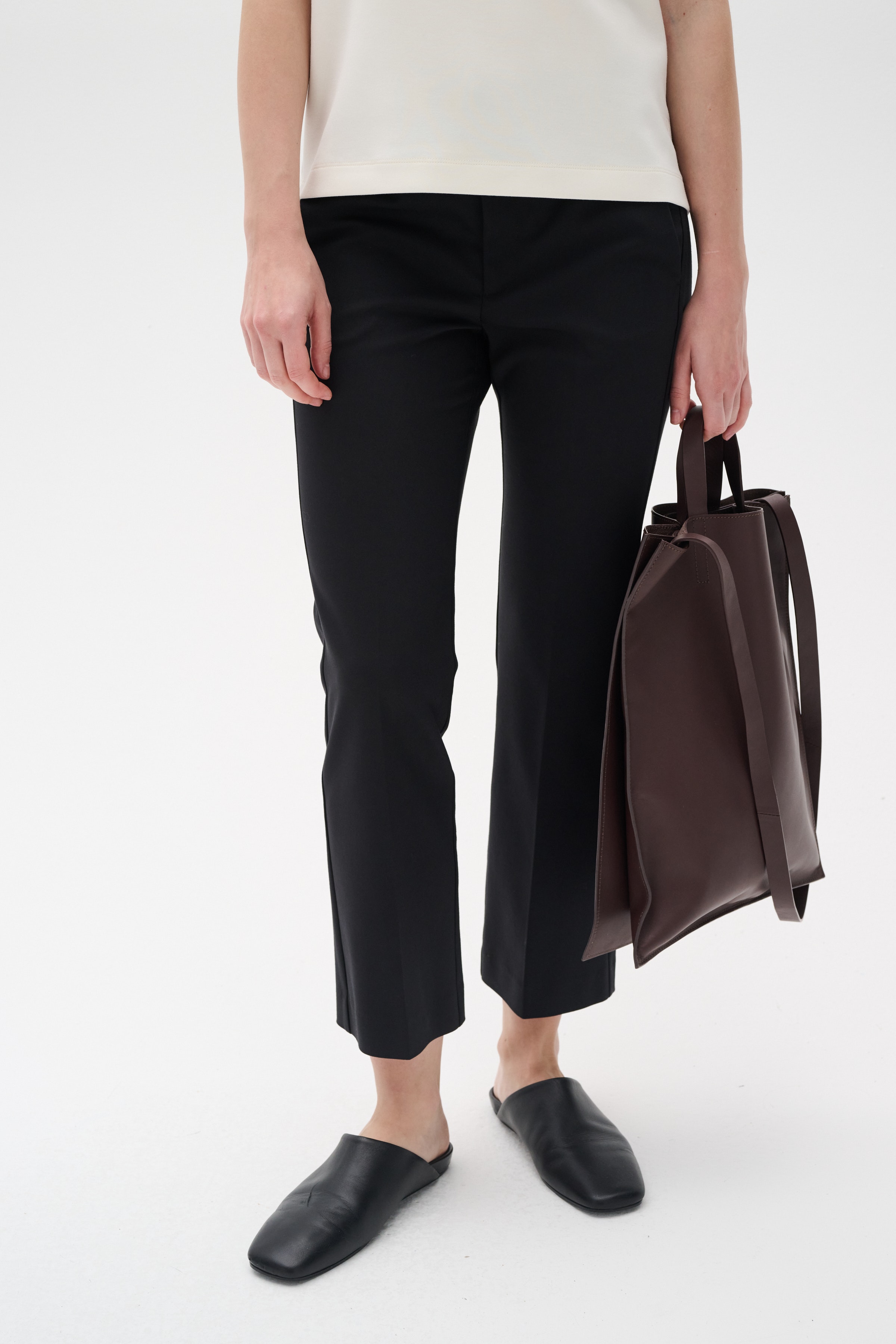 Zella IW Kickflare pants LOOKBOOK FRONT 30104595-10050